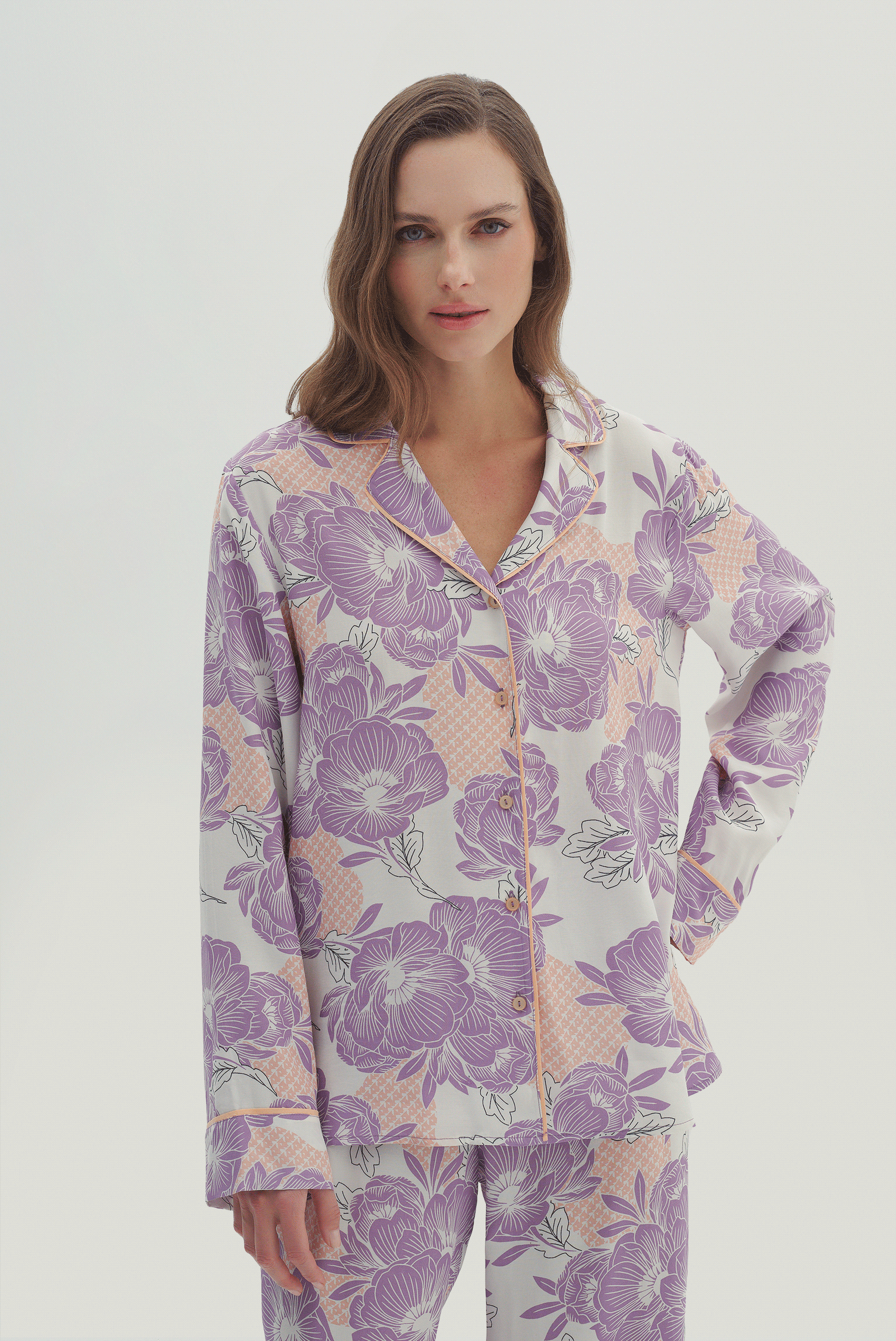 Uzun Kollu Desenli Pijama Takımı