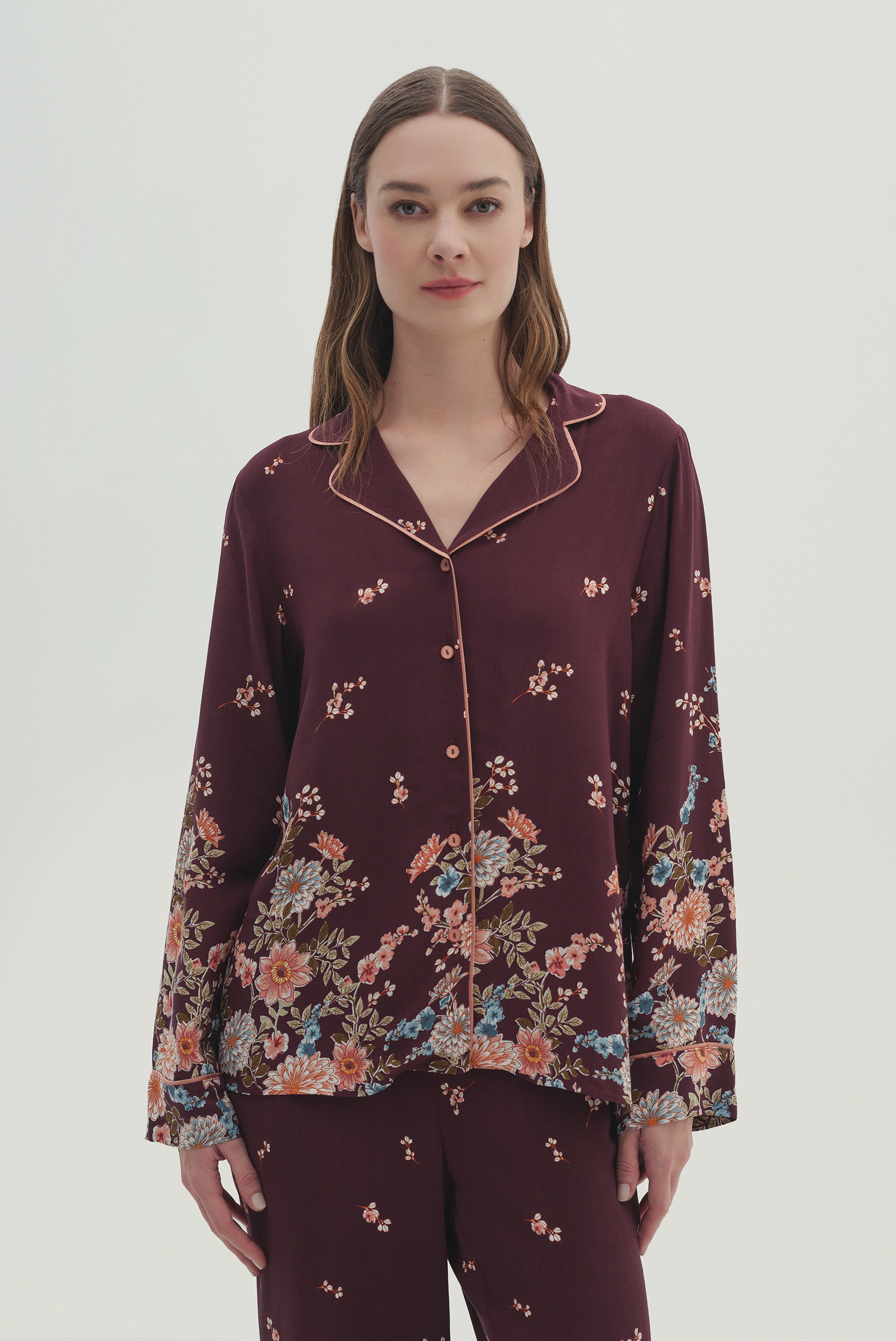 Uzun Kollu Desenli Pijama Takımı