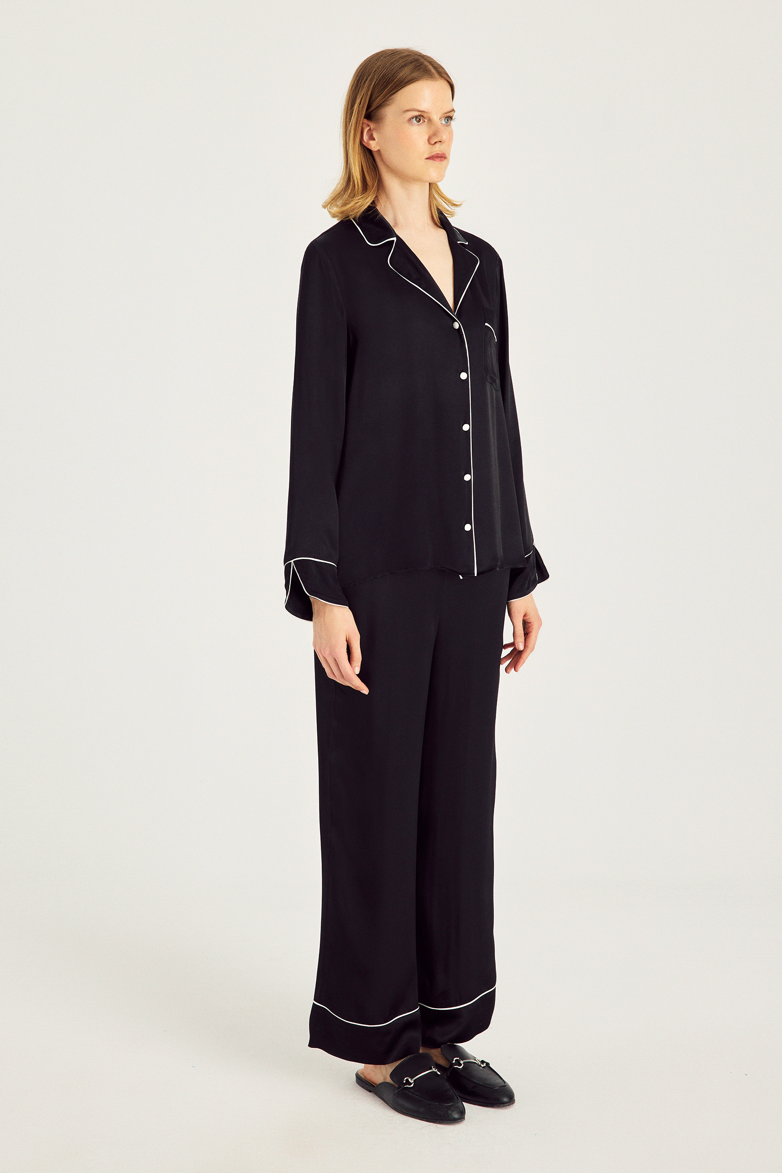 Uzun Kollu Saten Pijama Takımı