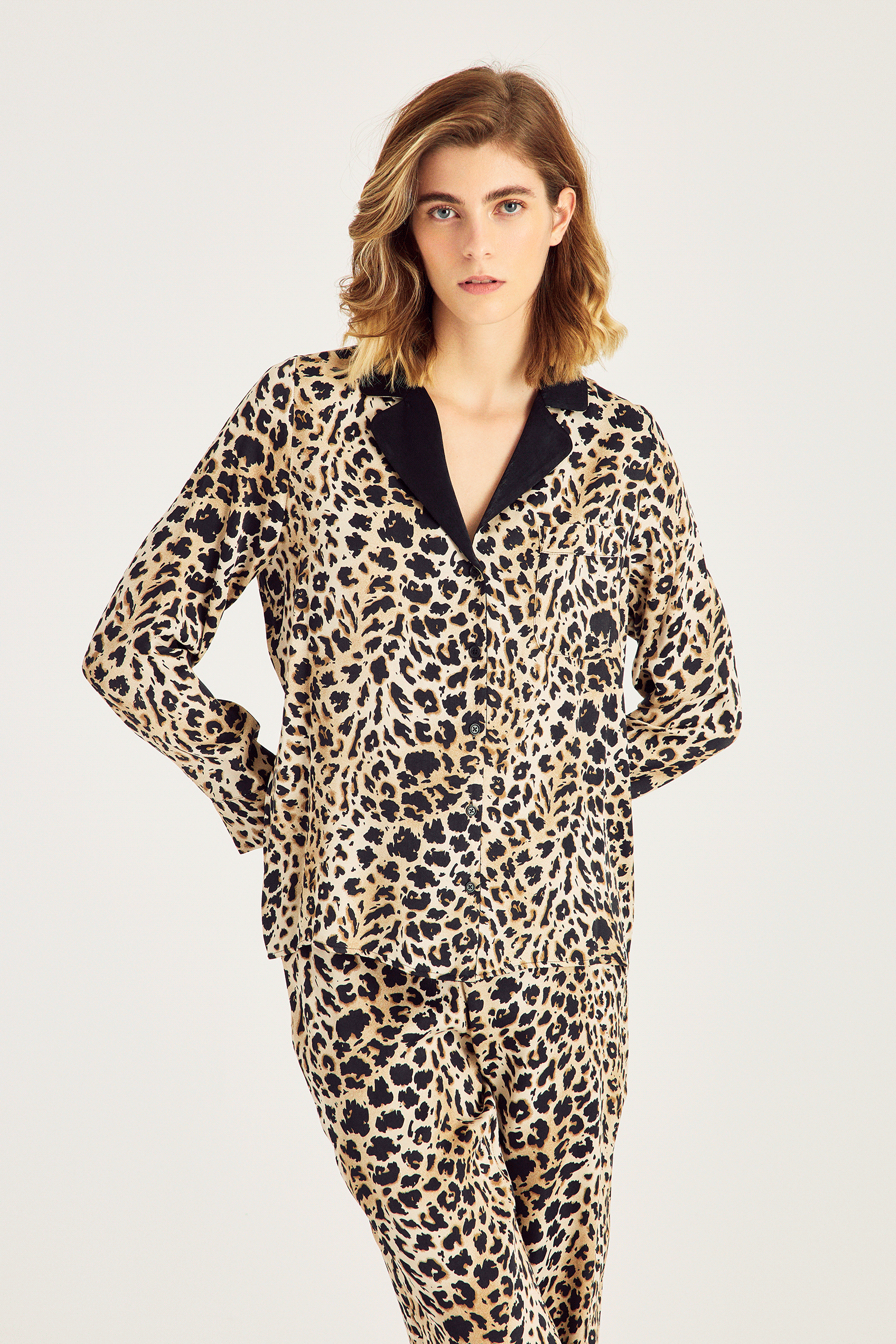 Uzun Kollu Desenli Pijama Takımı