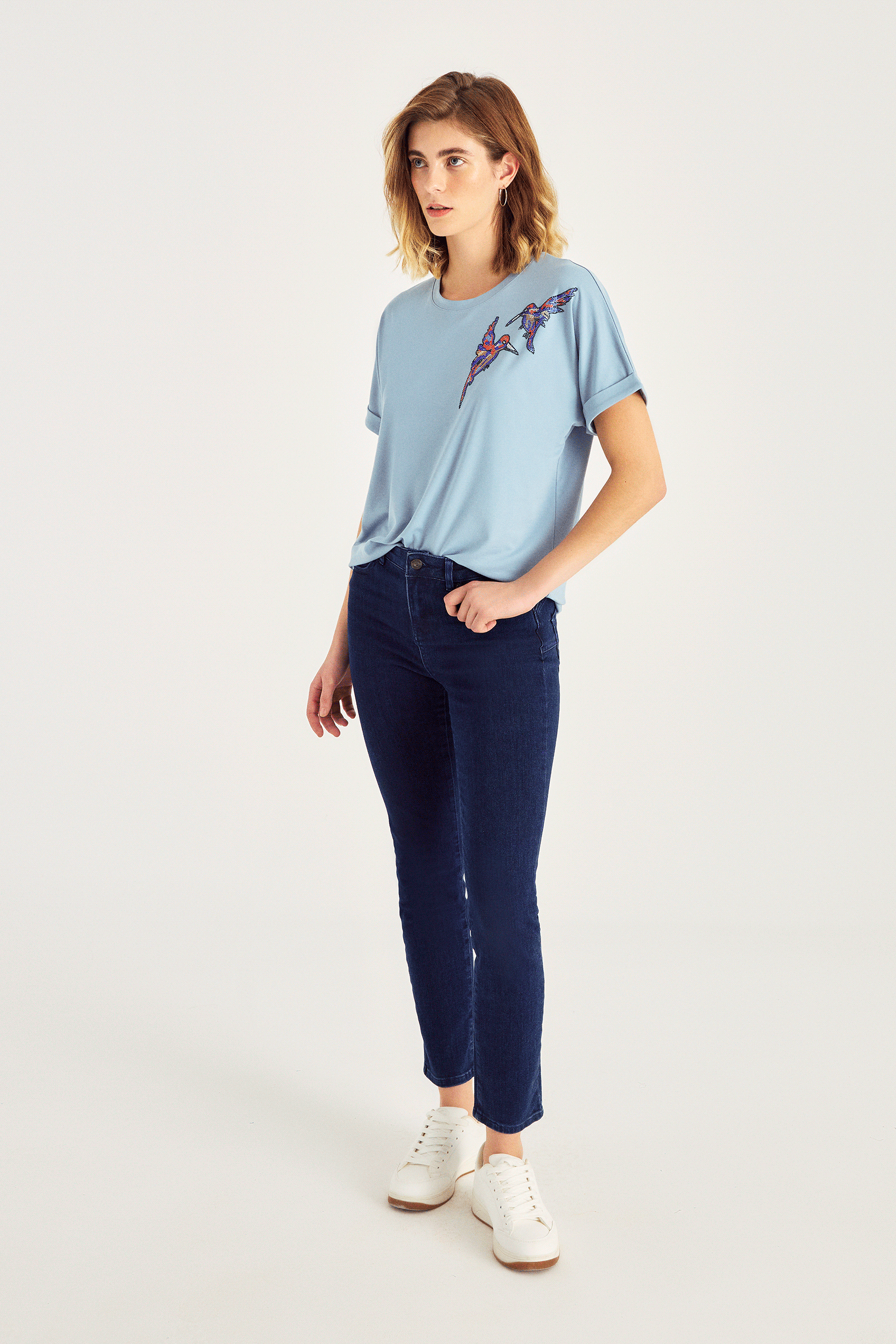 Omuzu Taş Basklı Bluz