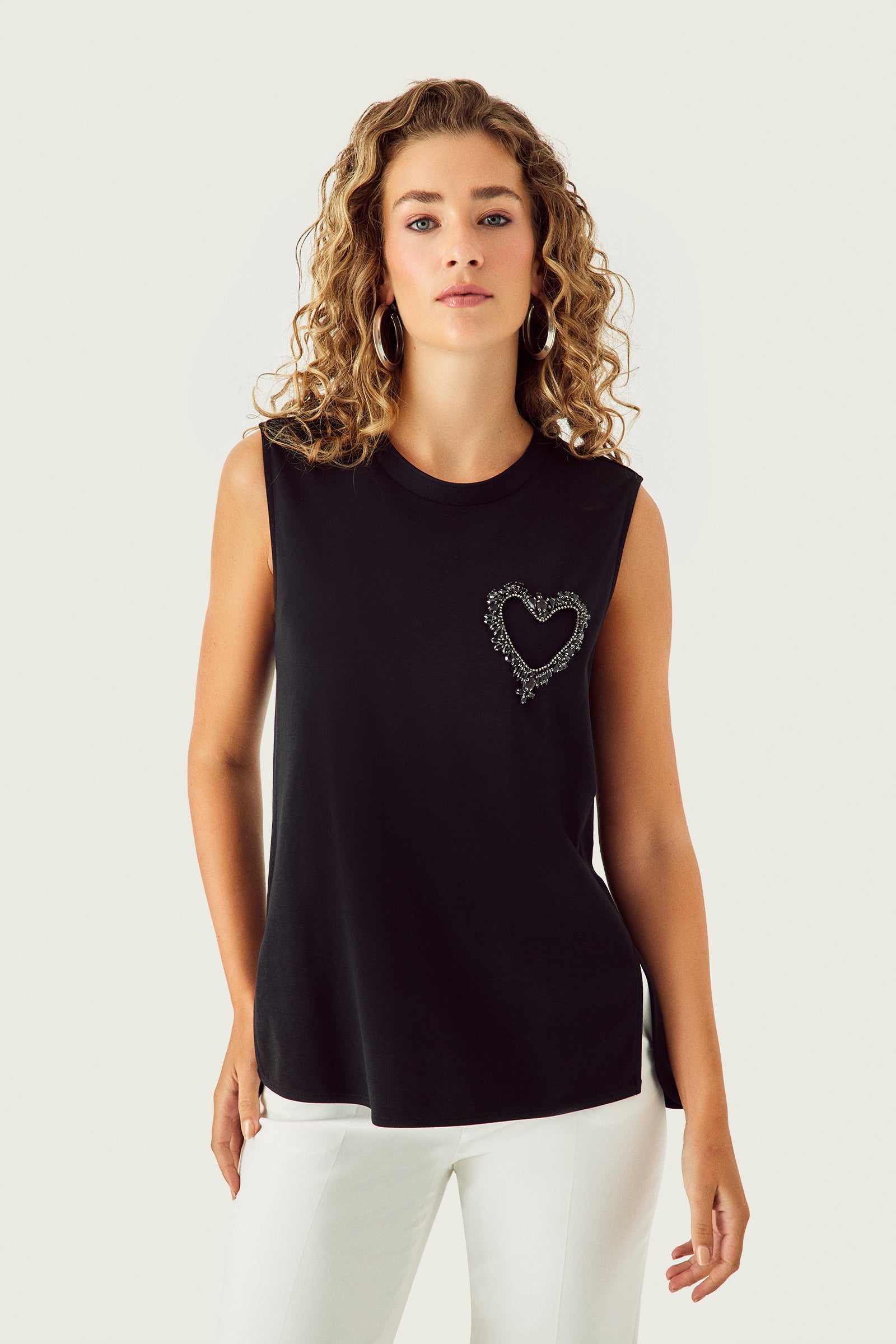 Taşlı Kalp Baskılı Kolsuz T-Shirt