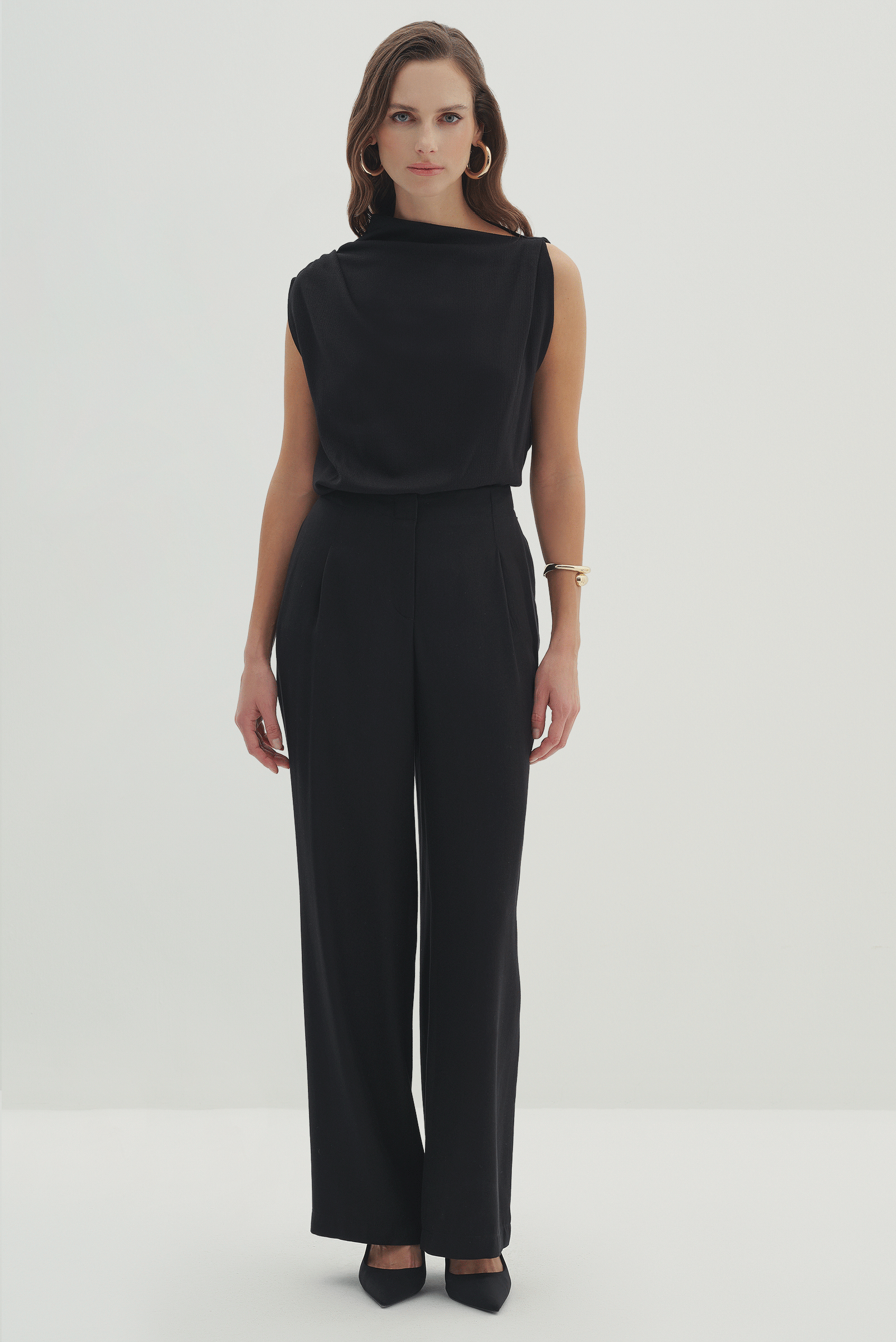 Drape Detaylı Asimetrik Bluz