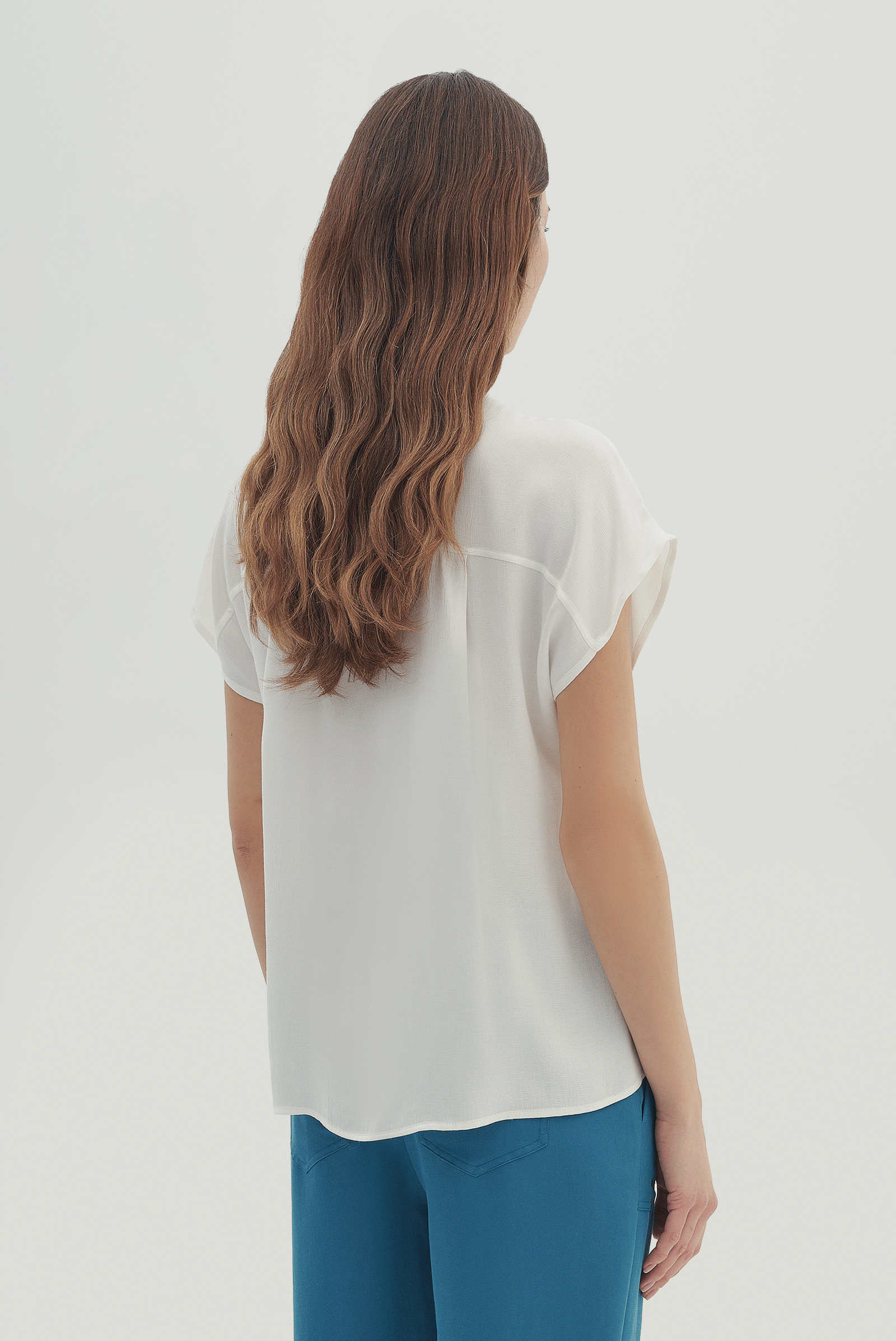 Boncuk Detaylı Bluz