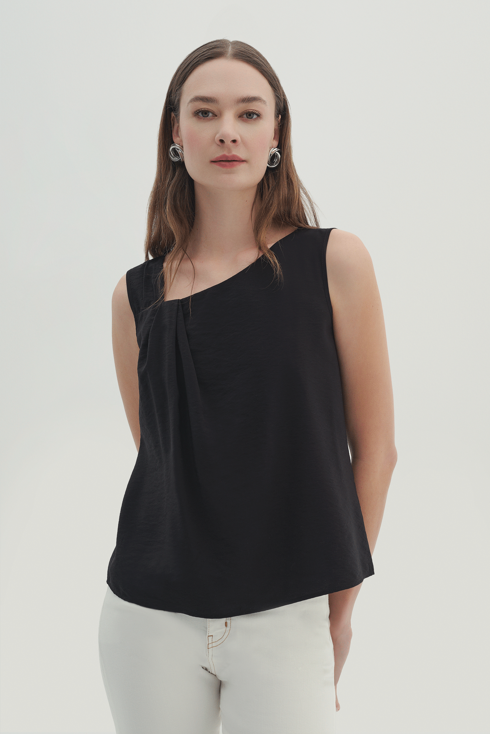 Asimetrik Yaka Kolsuz Bluz