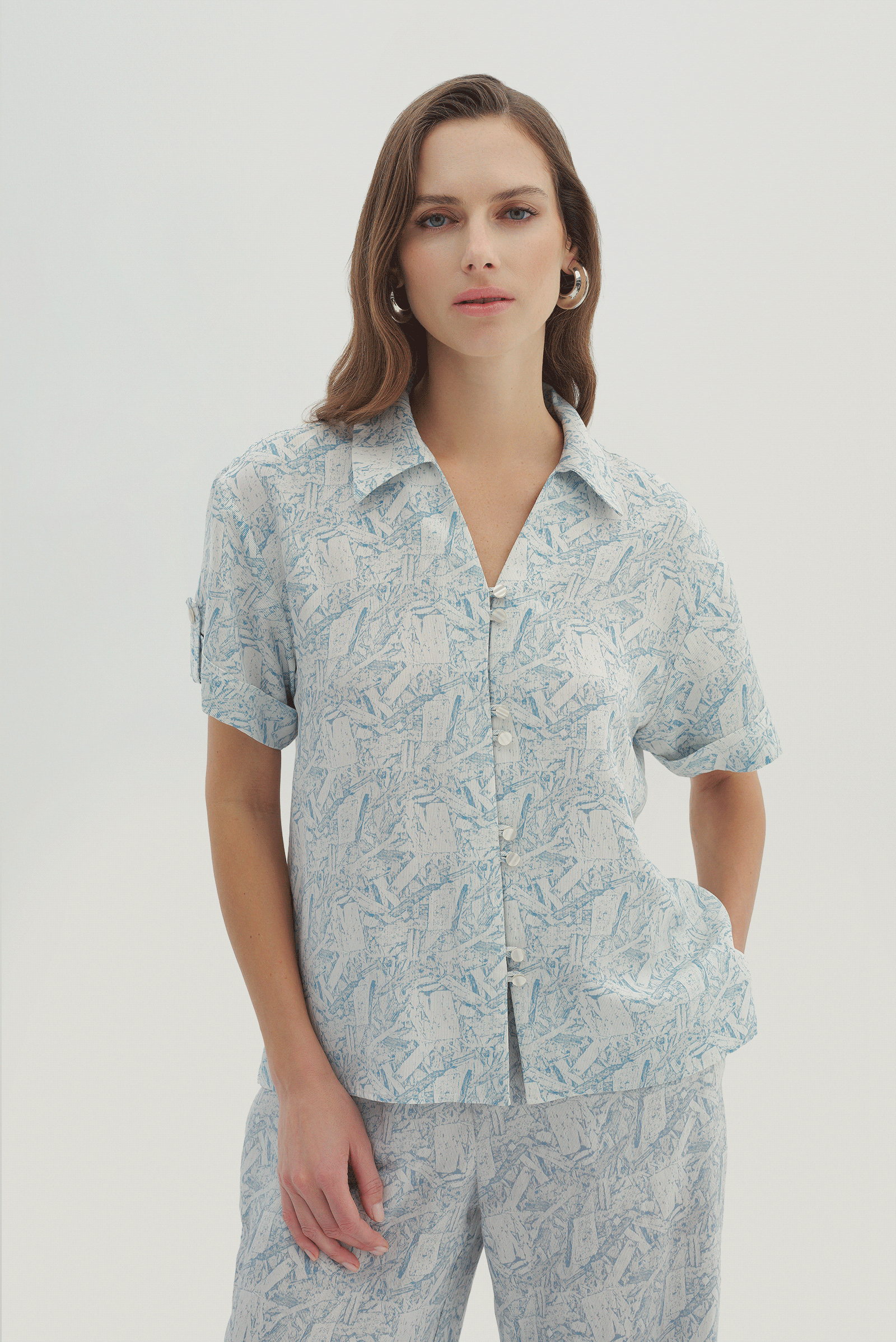 Gömlek Yakalı Bluz