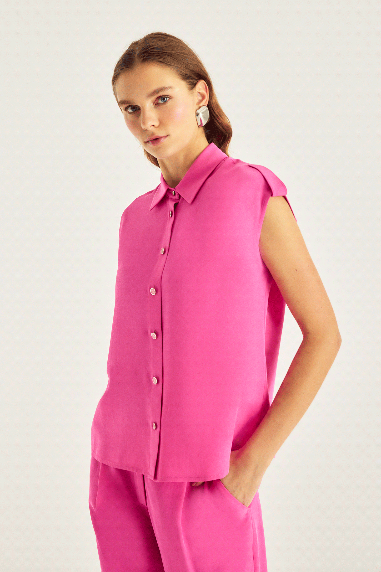 Apoletli Kolsuz Gömlek