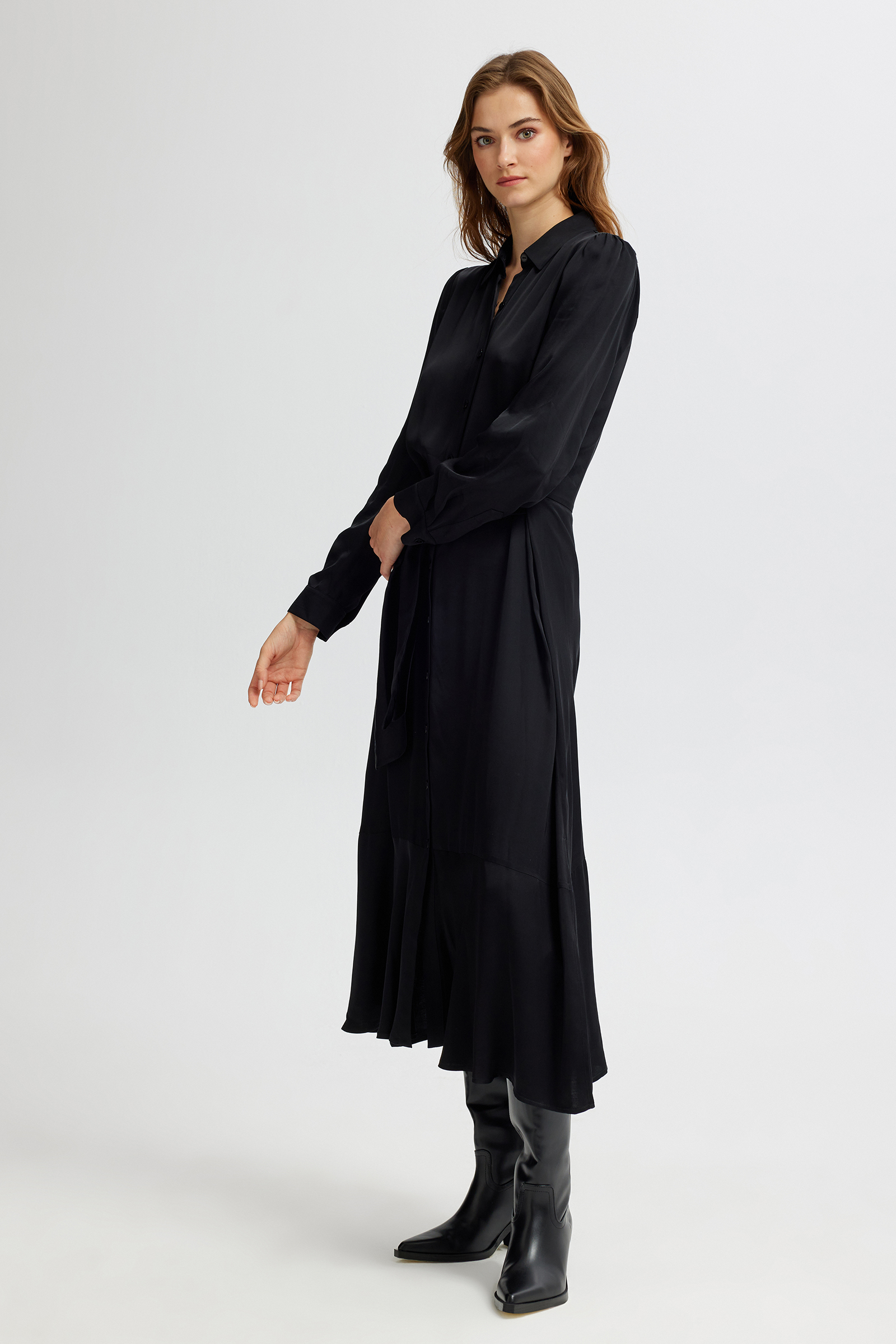 Yırtmaç Detaylı Uzun Gömlek Elbise