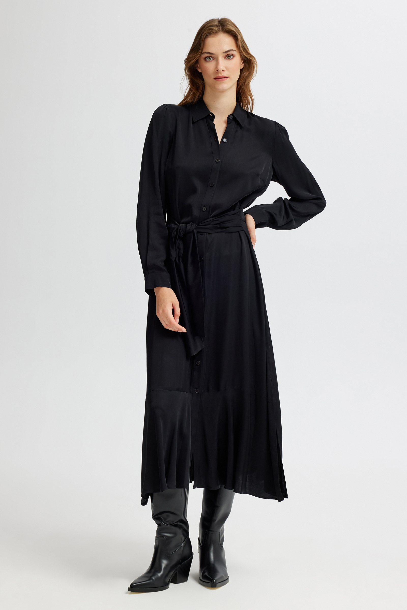 Yırtmaç Detaylı Uzun Gömlek Elbise