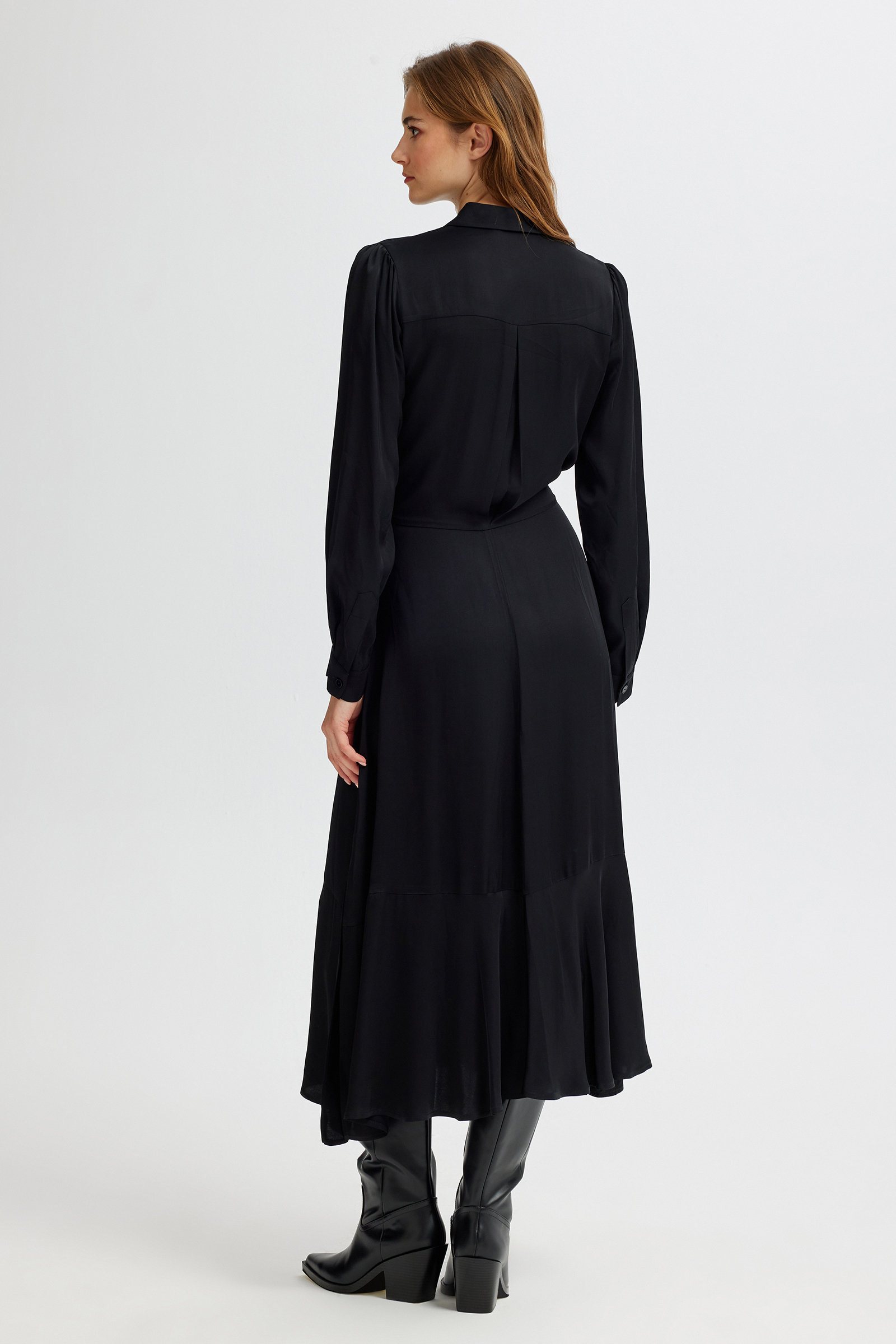 Yırtmaç Detaylı Uzun Gömlek Elbise