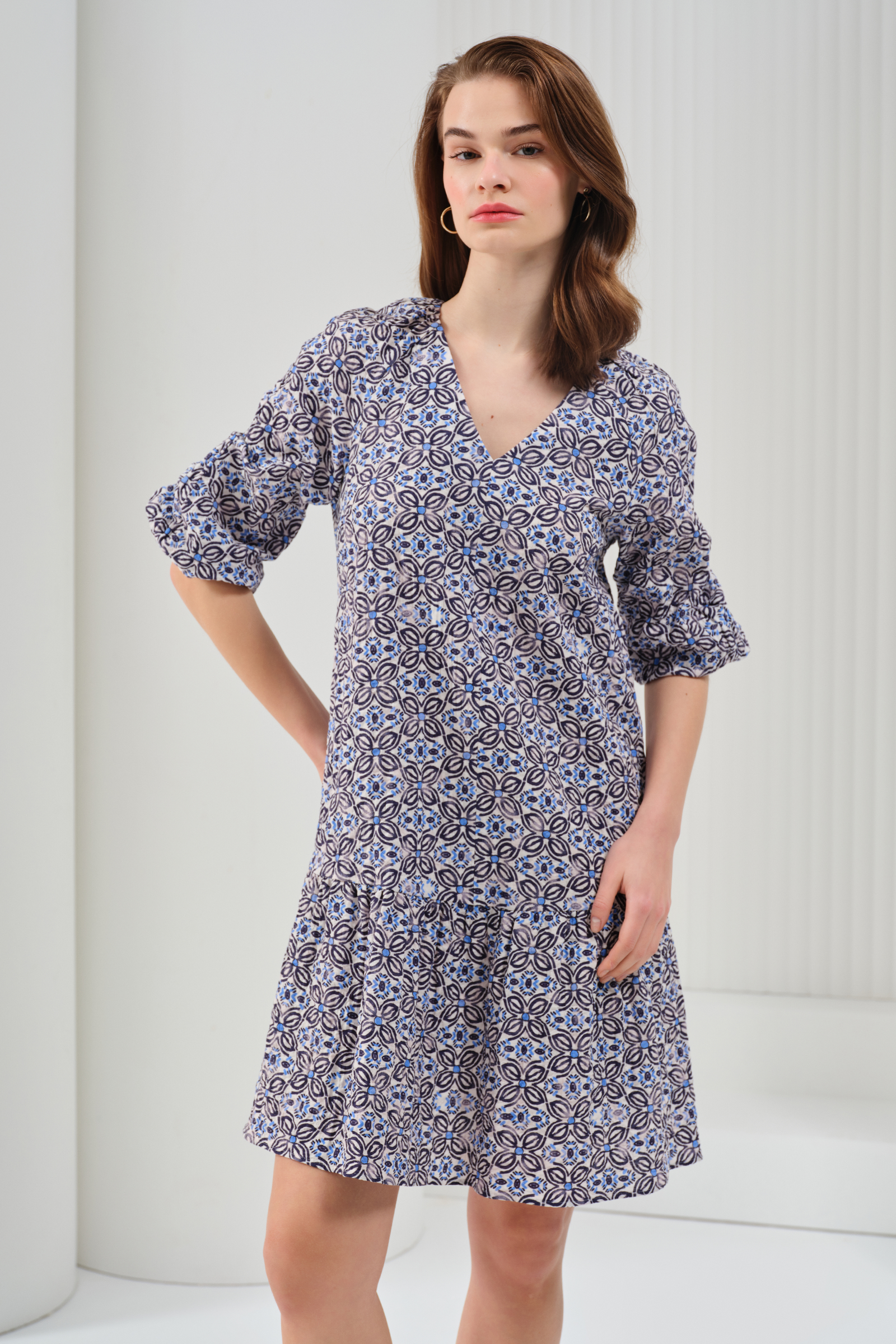 Fırfırlı Çini Desen Elbise