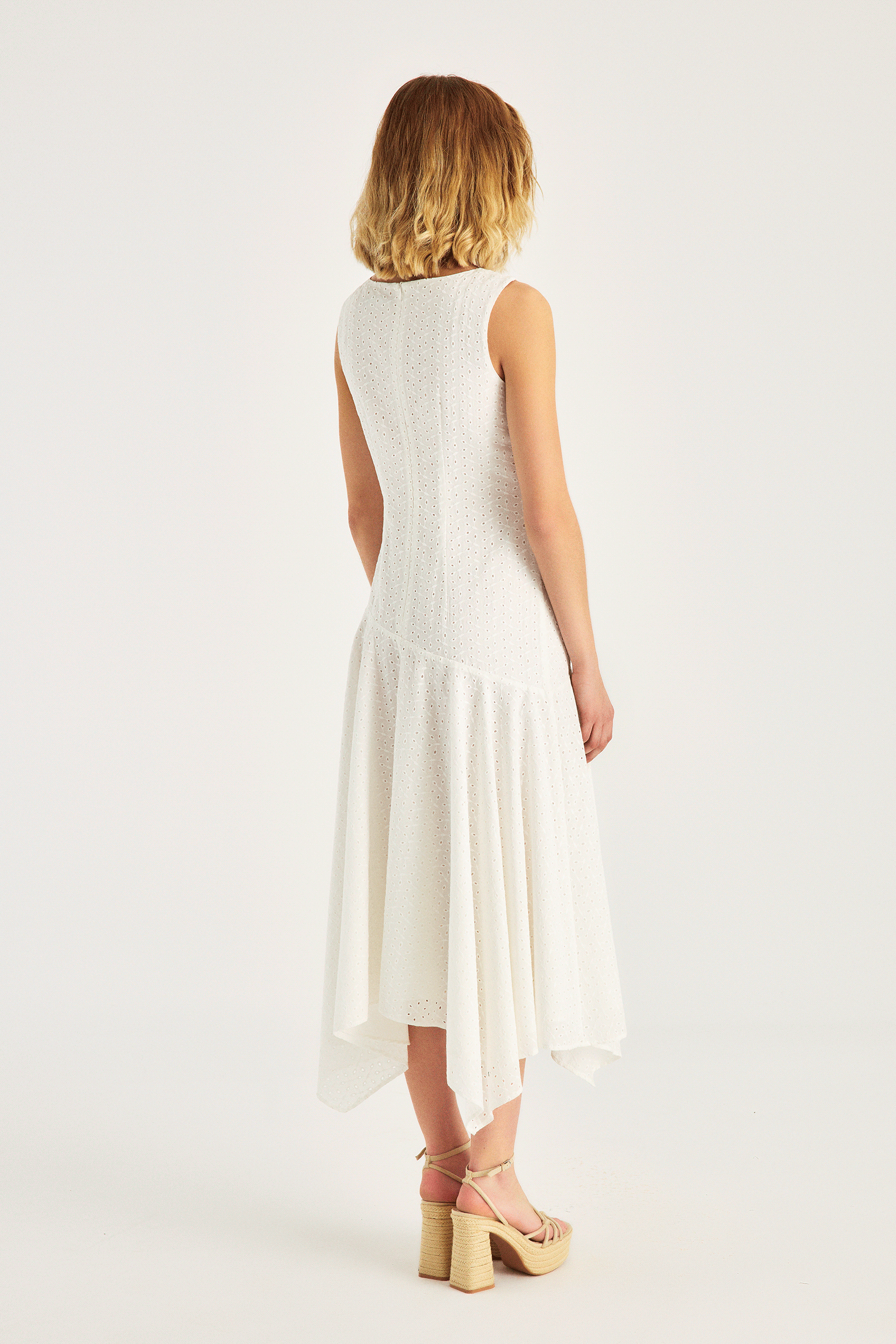 Asimetrik Kesim Midi Boy Dantel Elbise