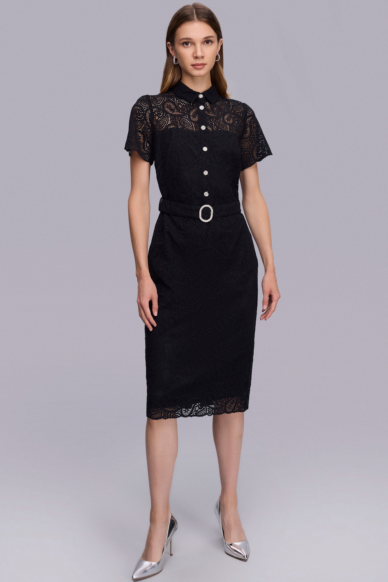 Taşlı Düğmeli Midi Boy Dantel Elbise