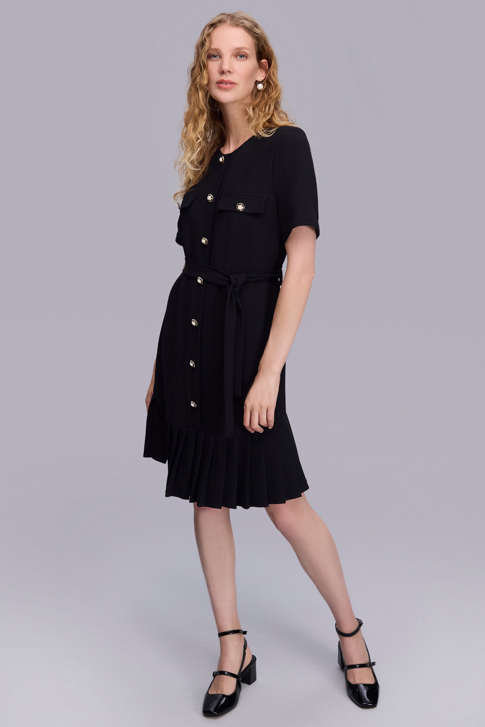 Etekucu Pileli Elbise