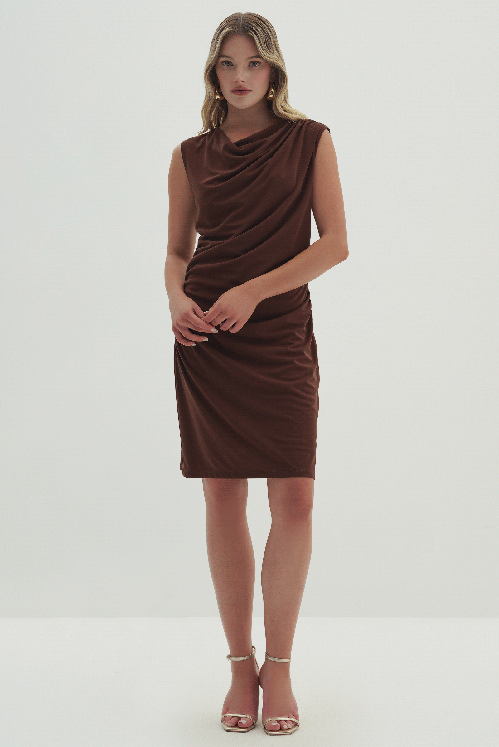 Drapeli Diz Boy Kolsuz Elbise