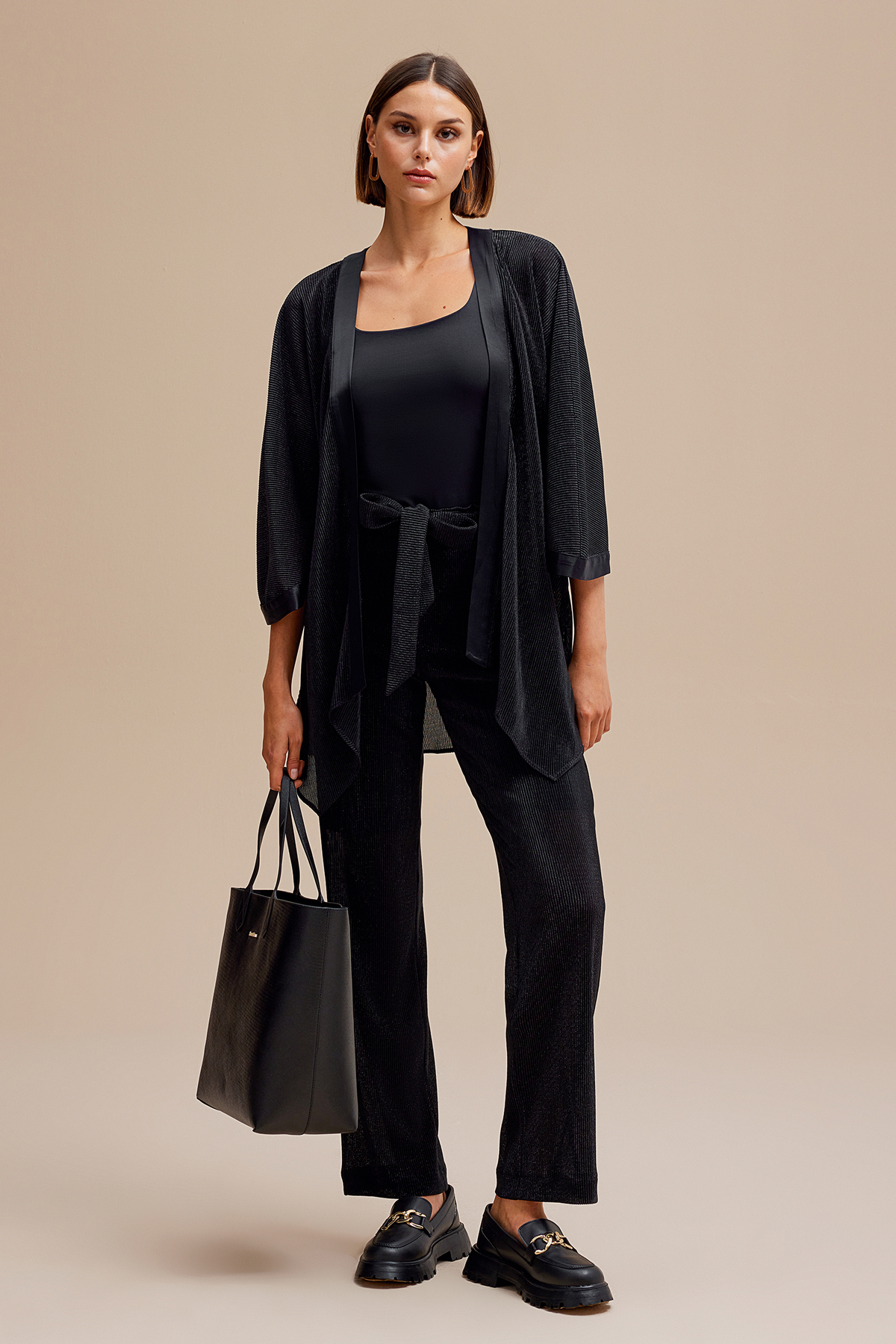 Piliseli Şık Kimono Ceket