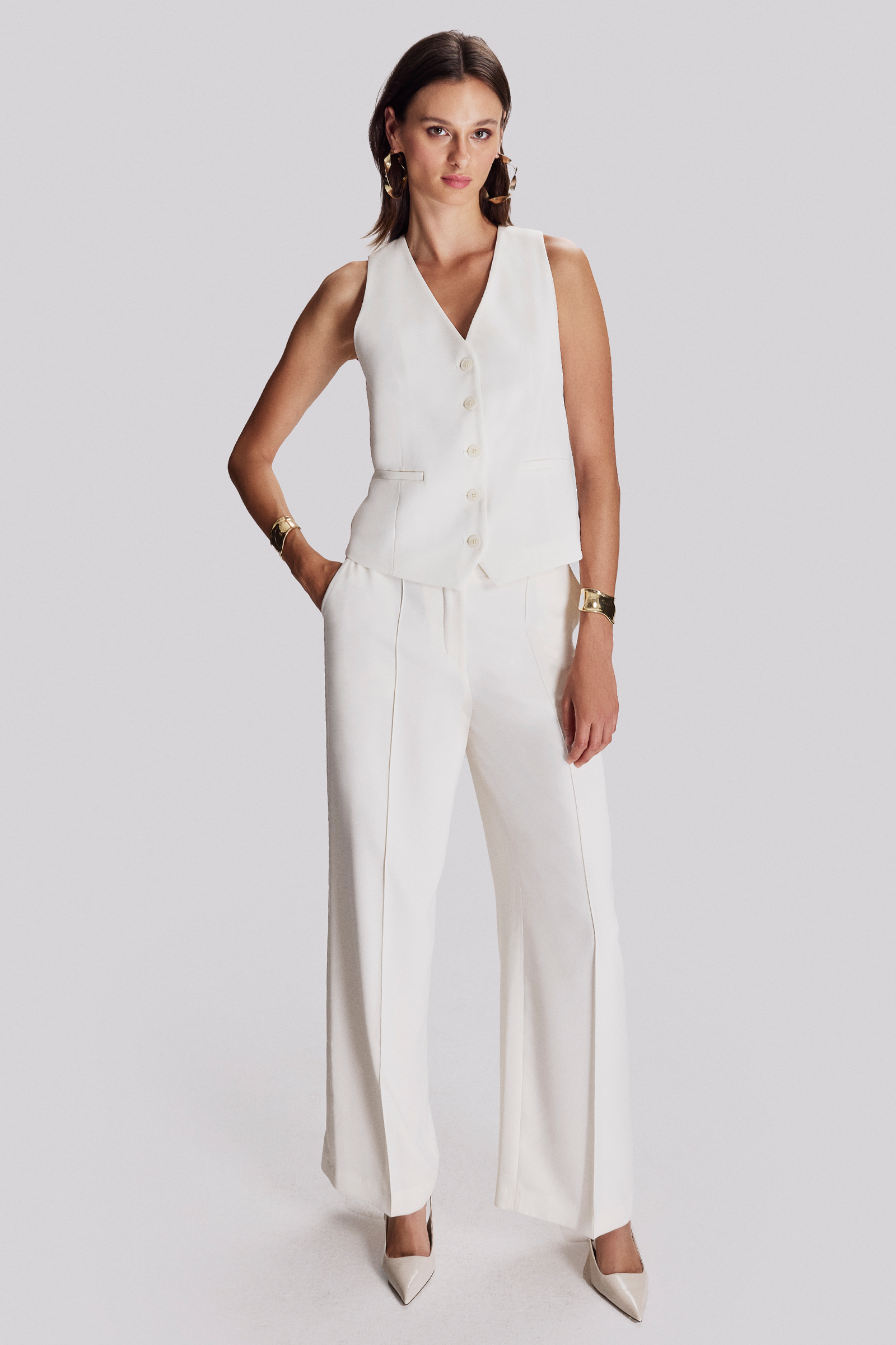 V Yakalı Düğmeli Yelek