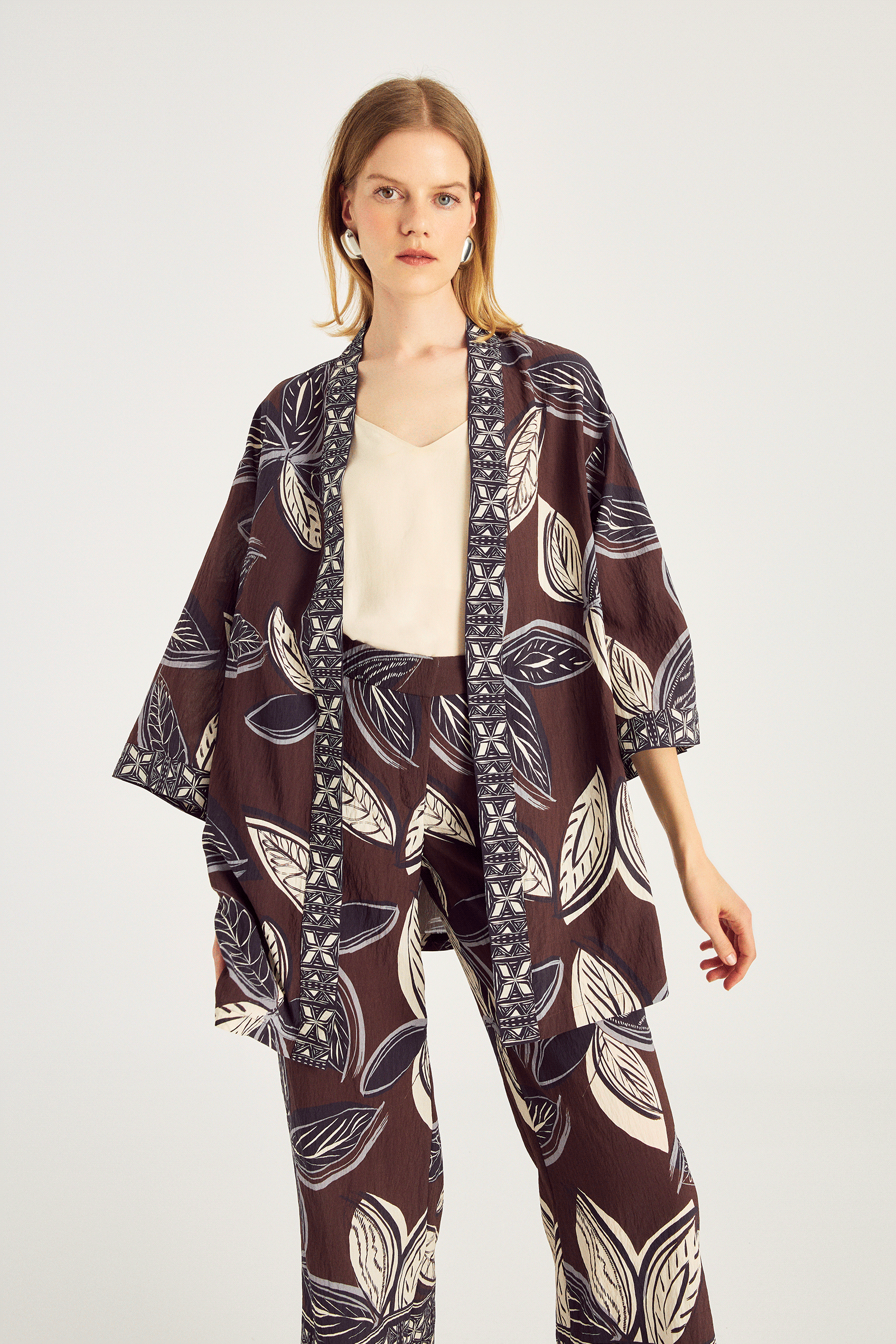Yaprak Desen Kimono