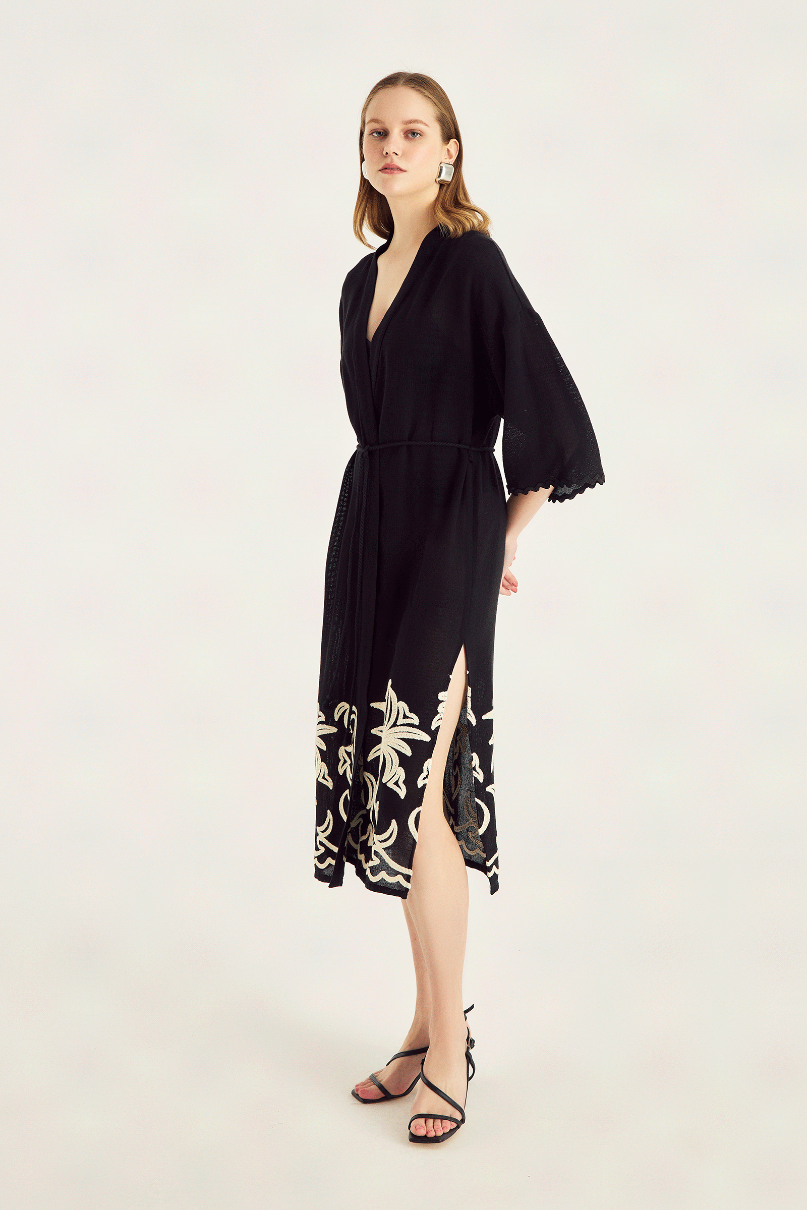 Nakışlı Siyah Kimono