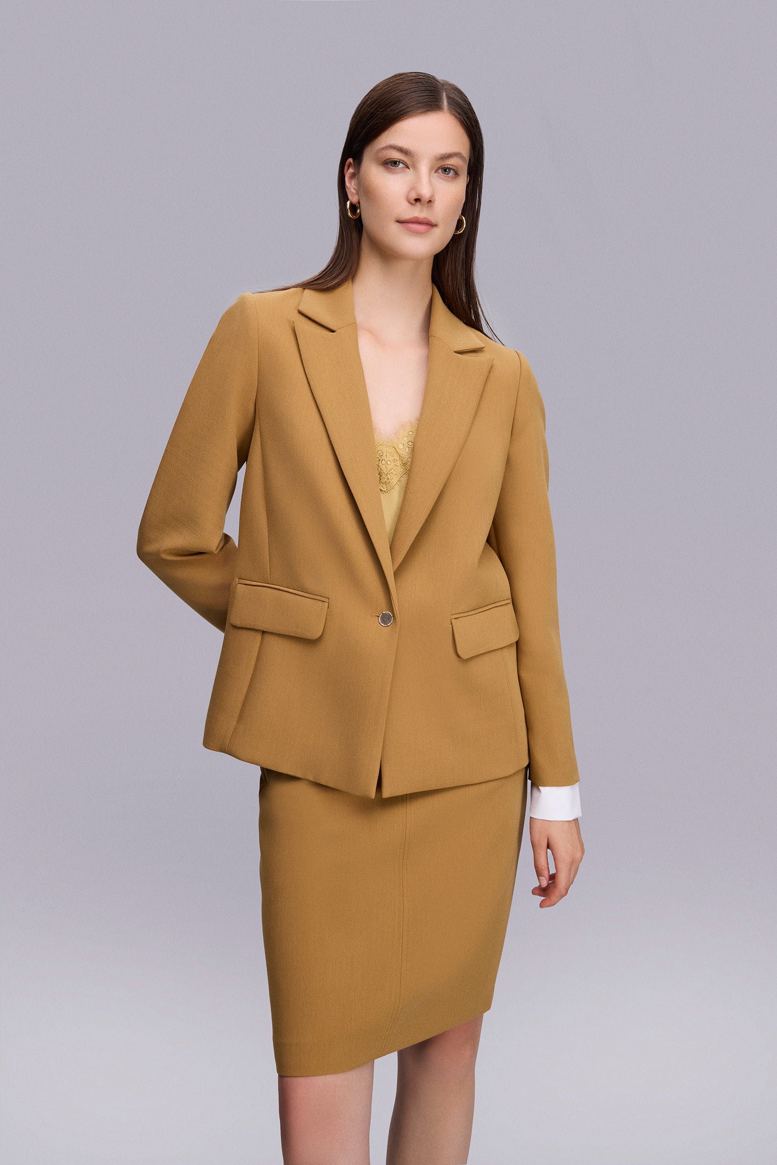 Kolucu Detaylı Klasik Ceket