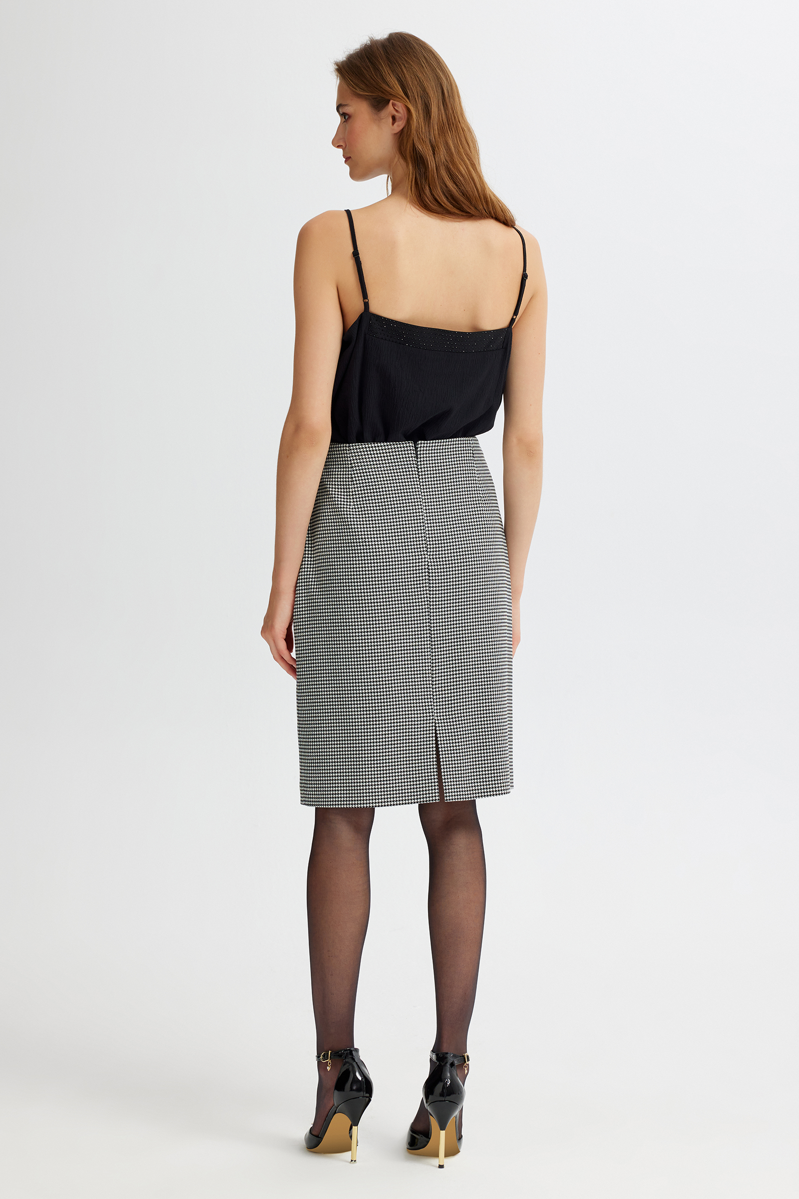 Önü Şerit Detaylı Klasik Etek