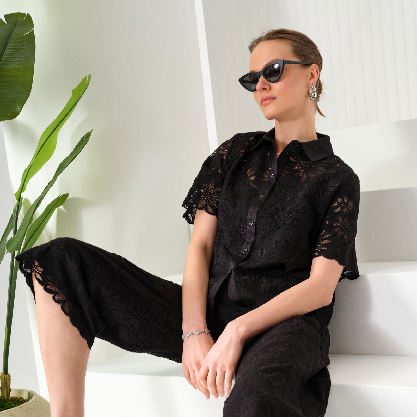 Kapri Boy Şık Dantel Pantolon