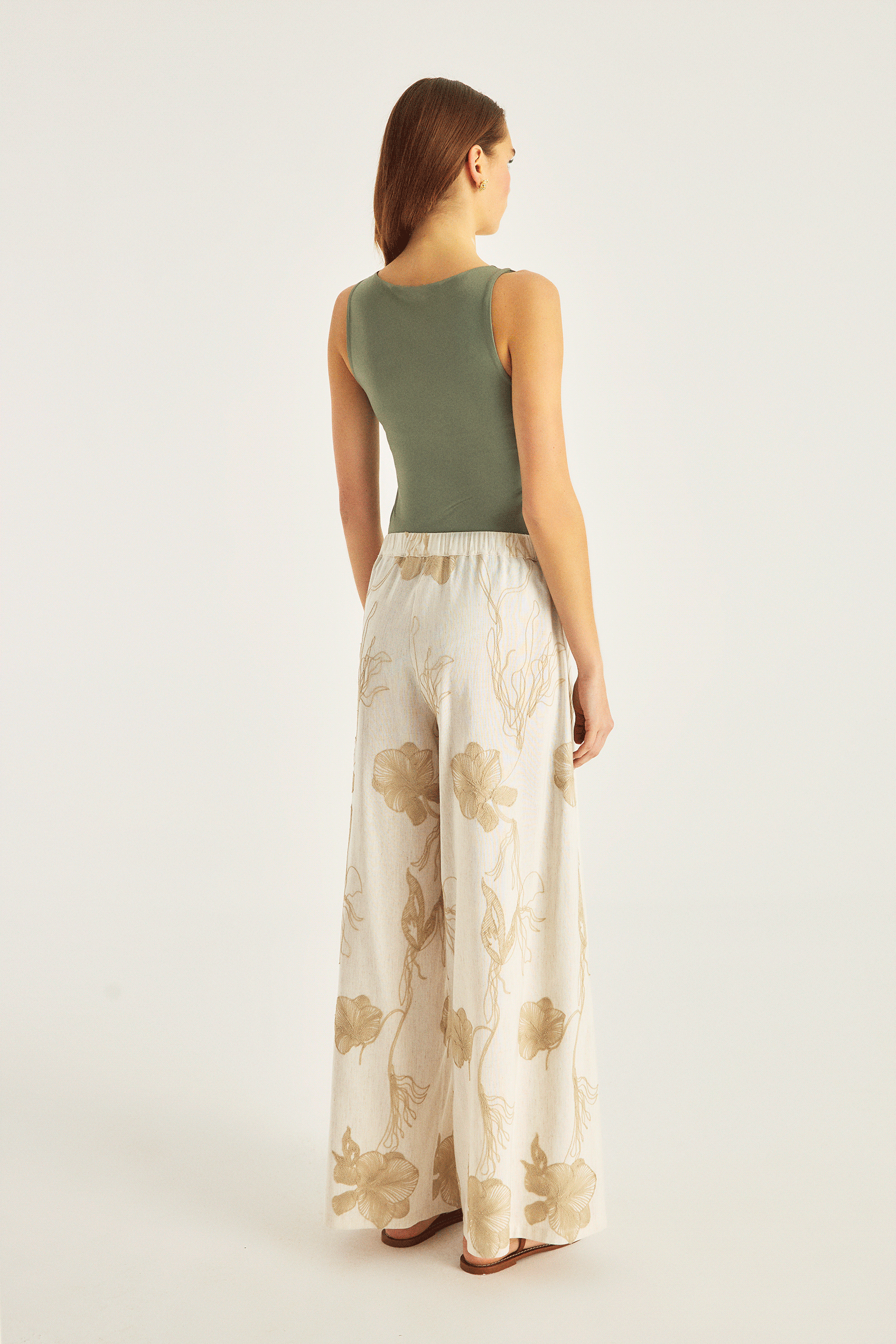 Yırtmaç Detaylı Pantolon