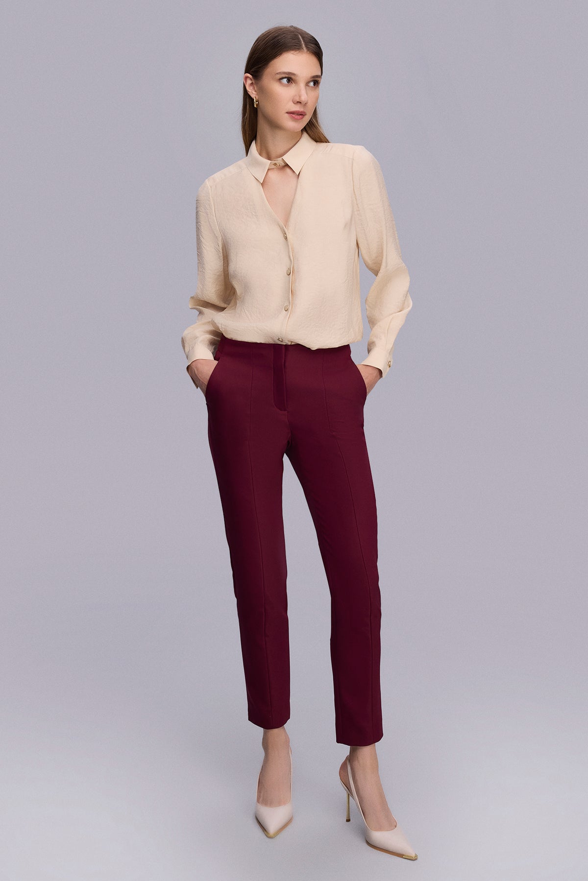 Önü Kesikli Klasik Pantolon