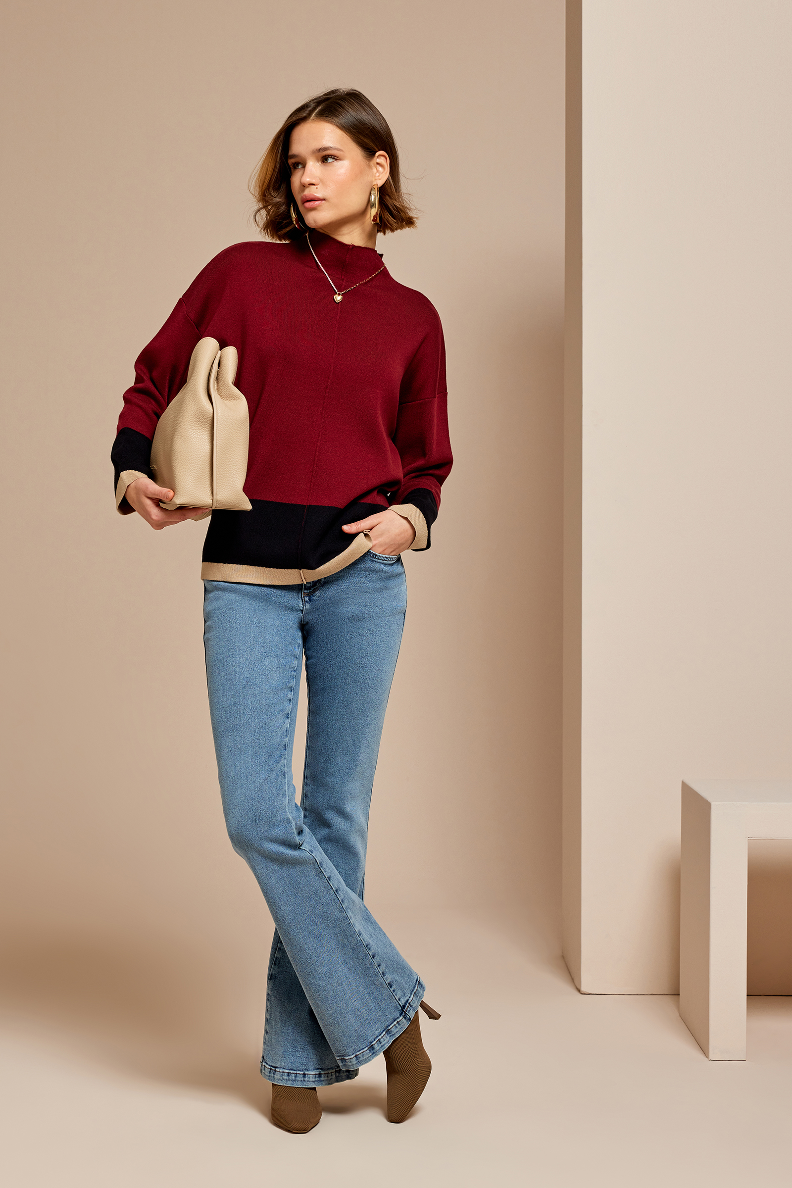 Kontrast Dik Yaka Triko Kazak