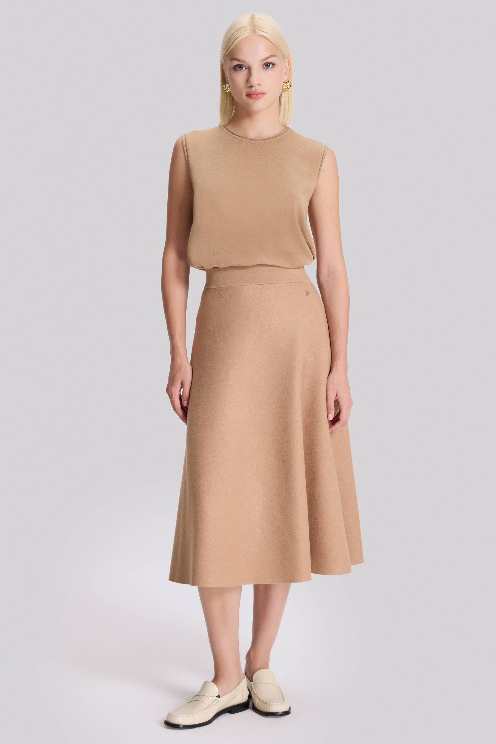 Midi Boy Triko Kloş Etek