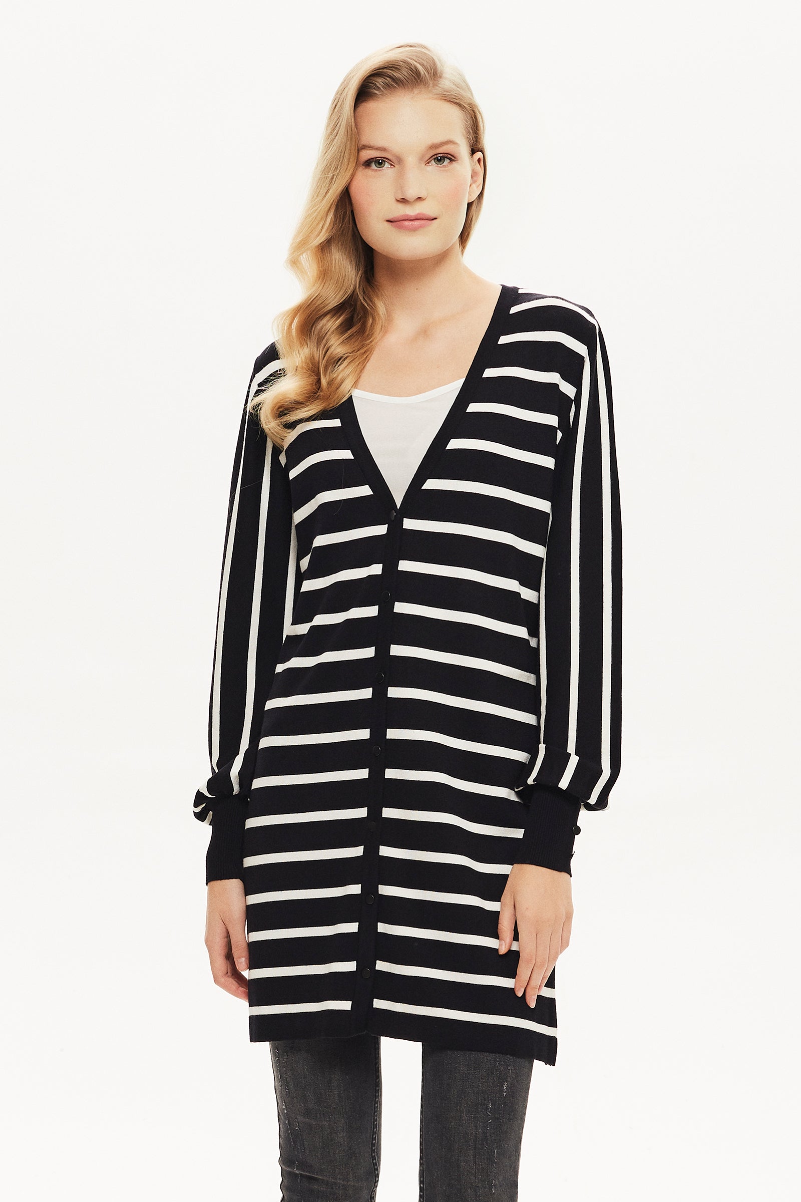 Çizgili Uzun Triko Hırka