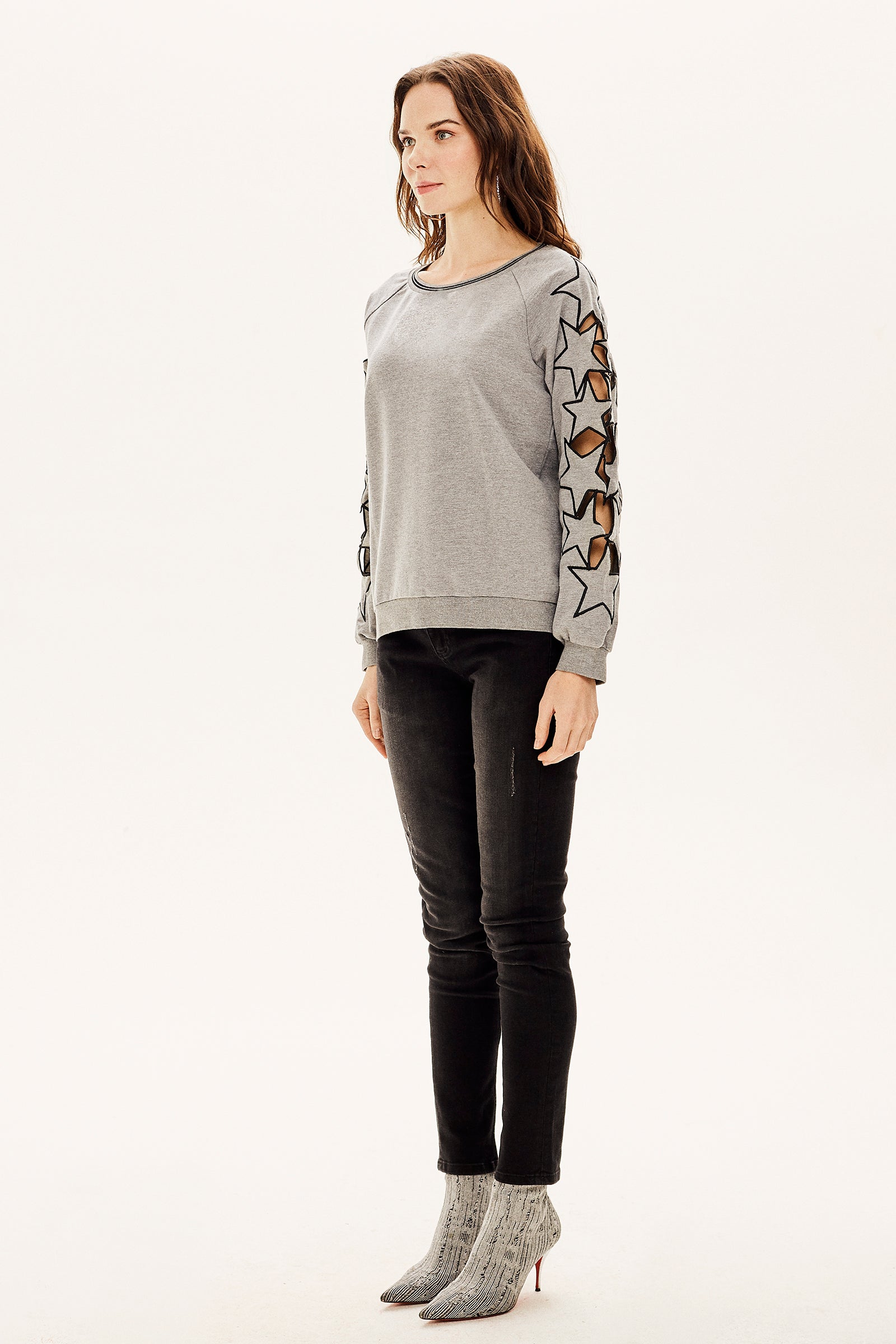 Yıldız Nakışlı Sweatshirt