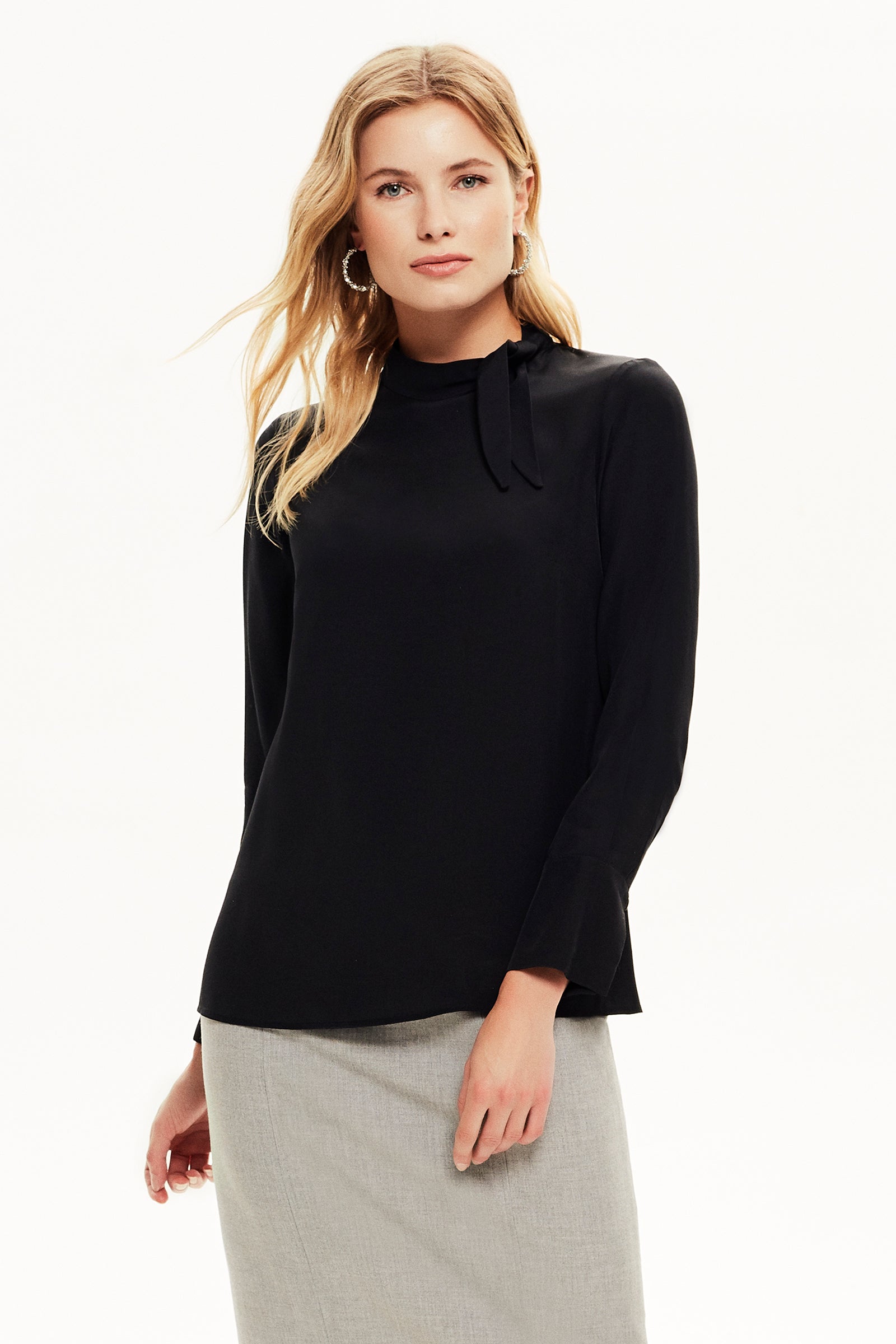 Yakası Bağlamalı Bluz