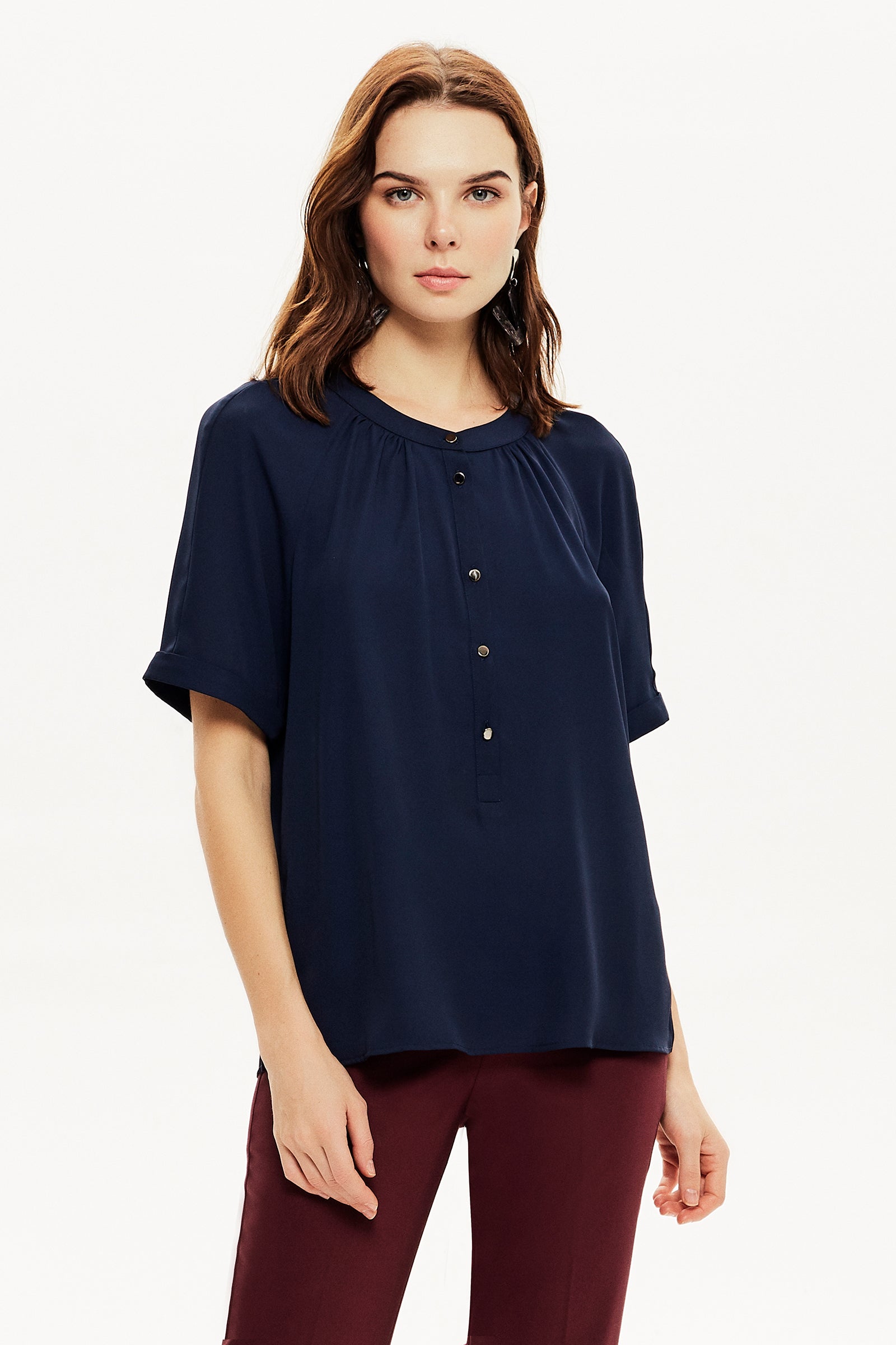 Yarım Patlı Dökümlü Bluz