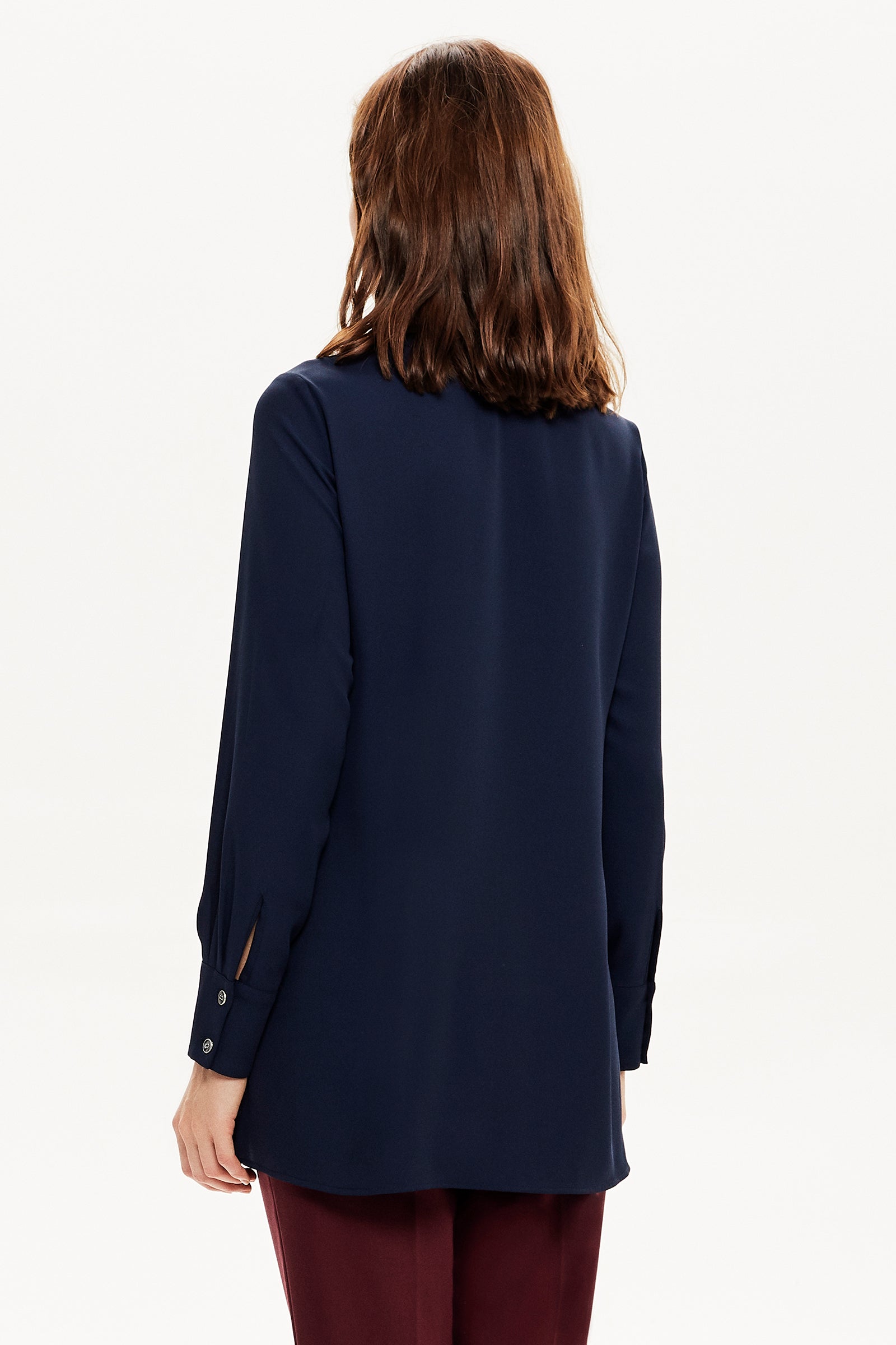 Yakası Zincirli Tunik