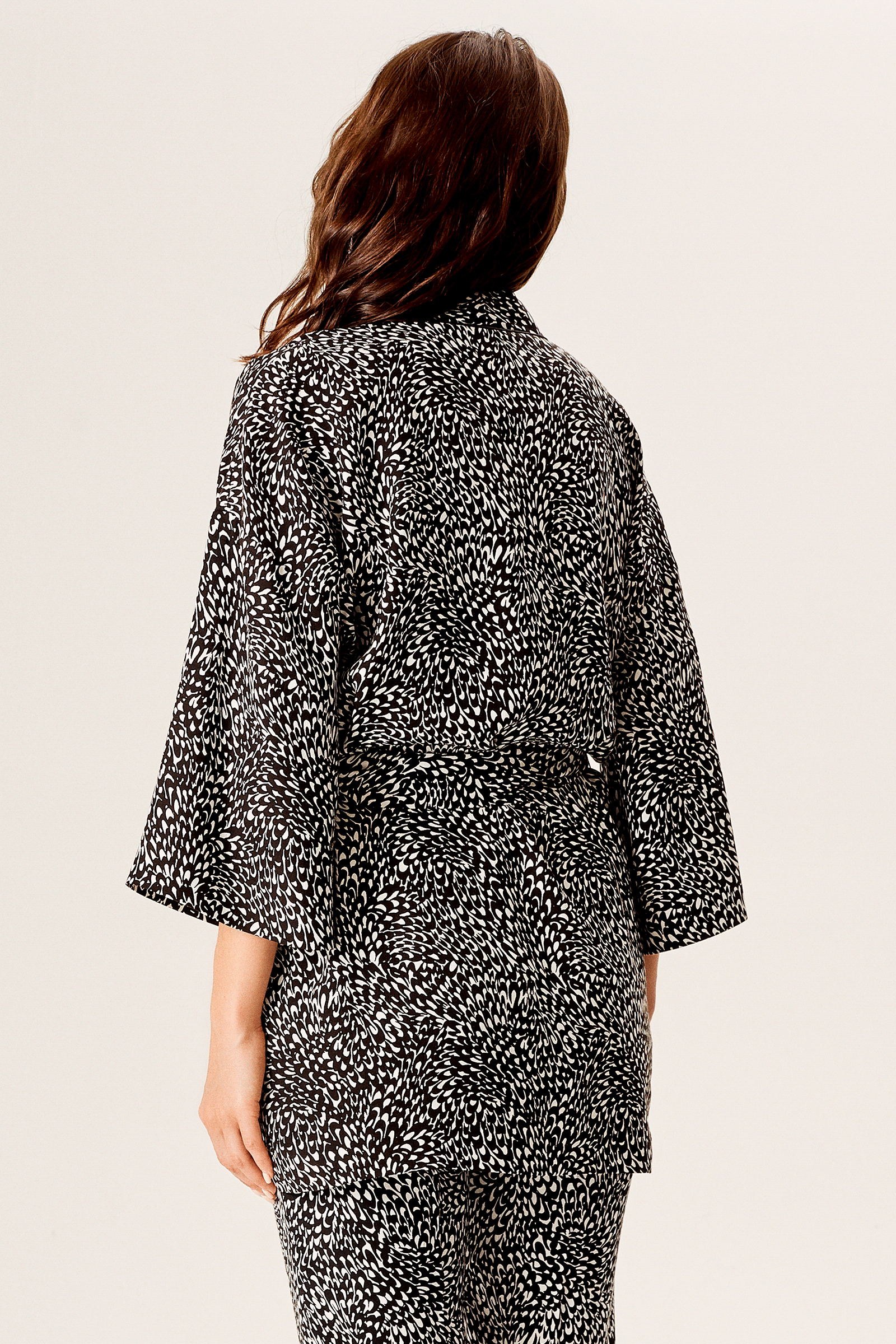 Kuşaklı Truvakar Kol Kimono Ceket