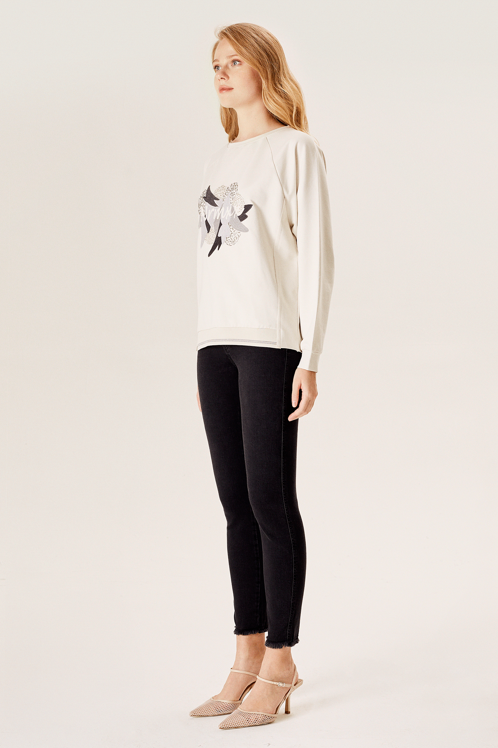 Nakışlı Sweatshirt