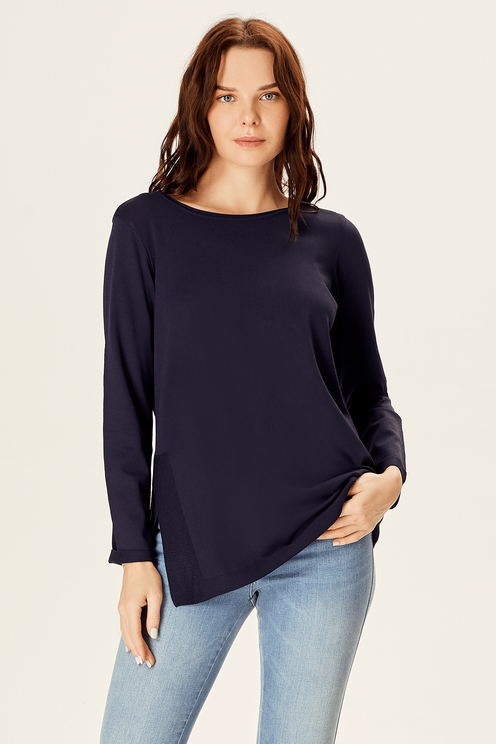 Yırtmaçlı Triko Bluz