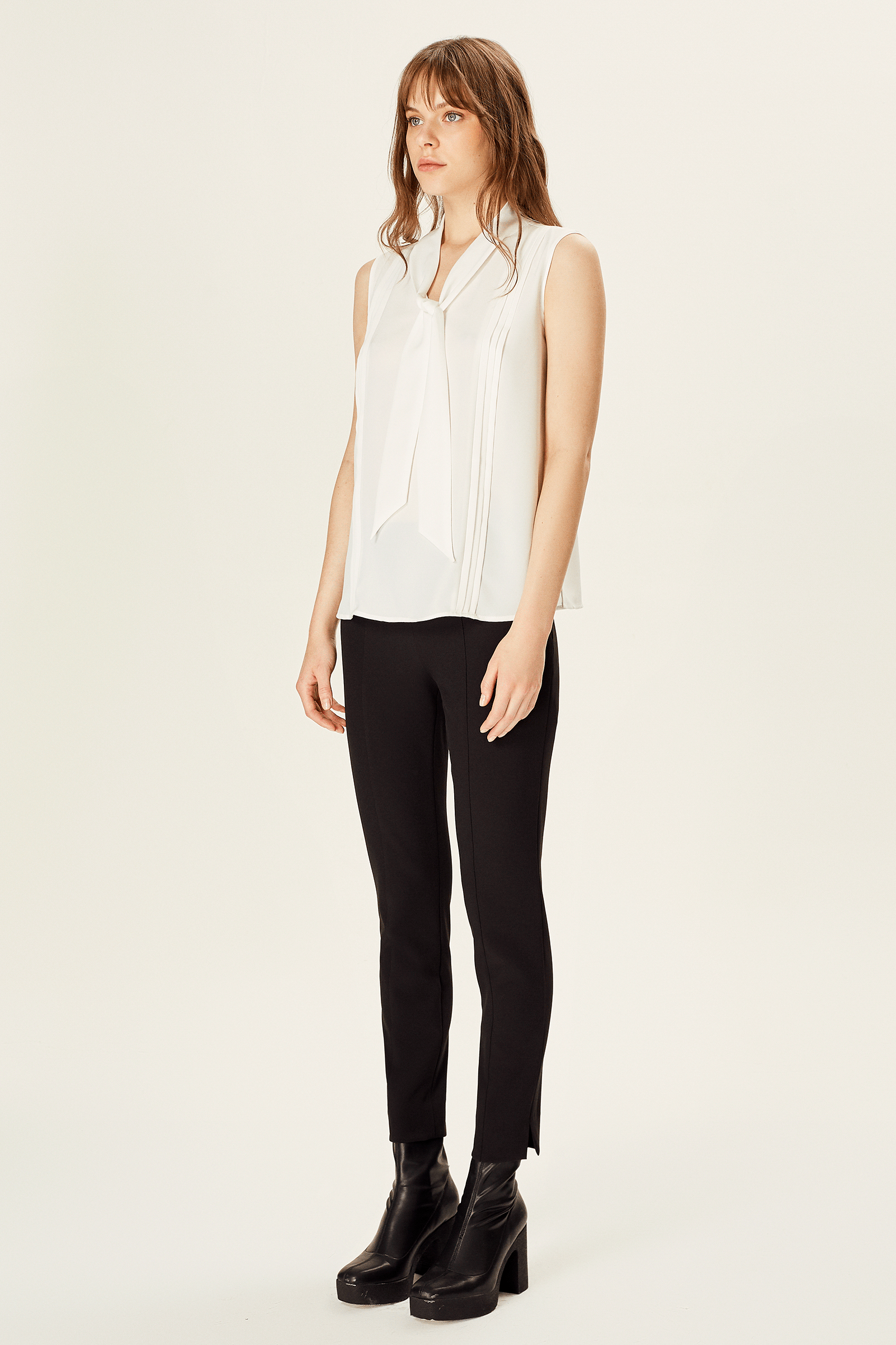 Bağlama Detaylı Nervürlü Bluz