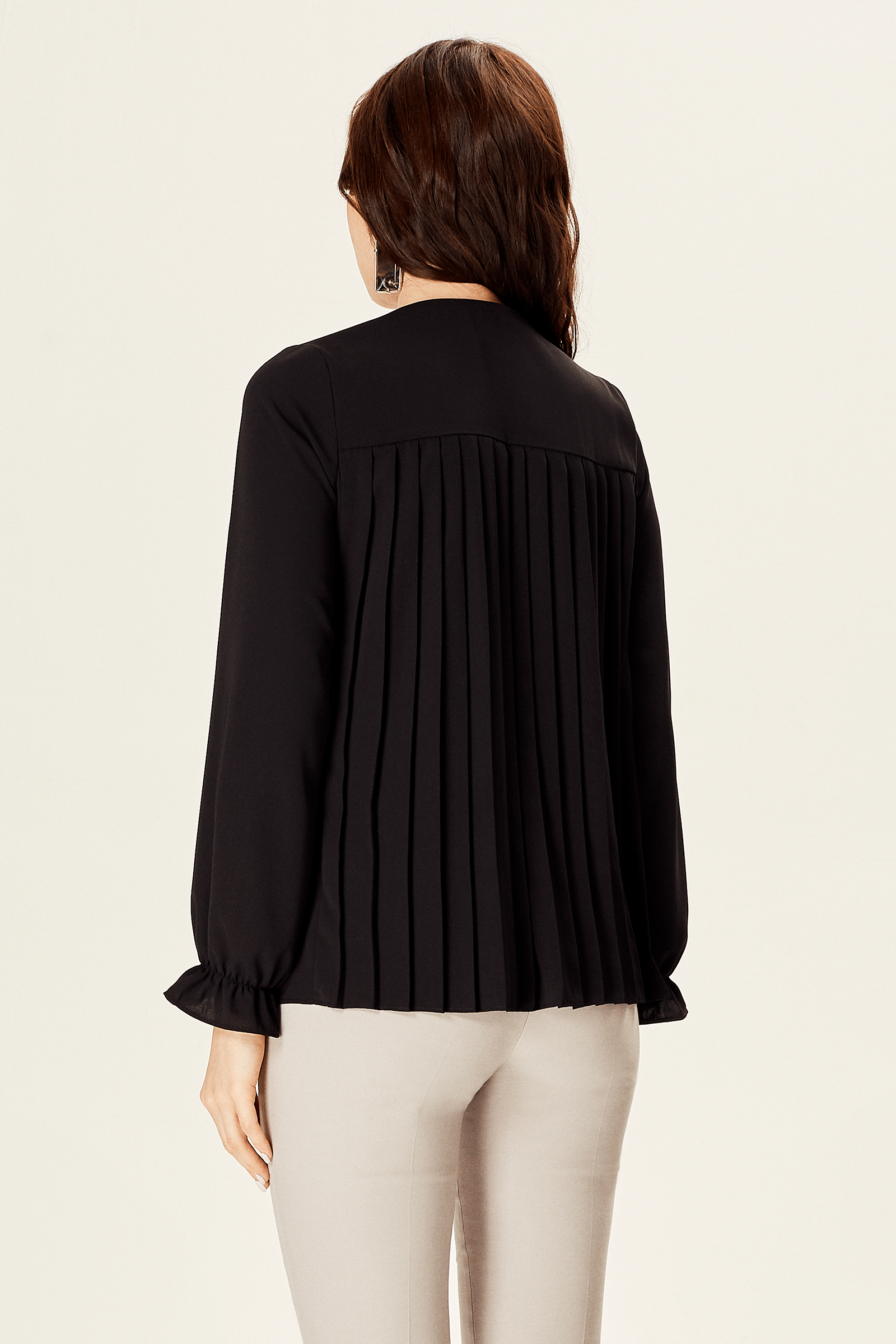 Pilise Detaylı Bluz