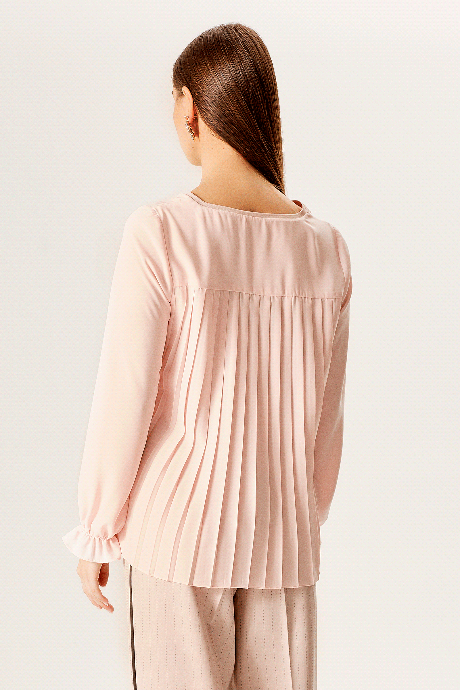 Pilise Detaylı Bluz