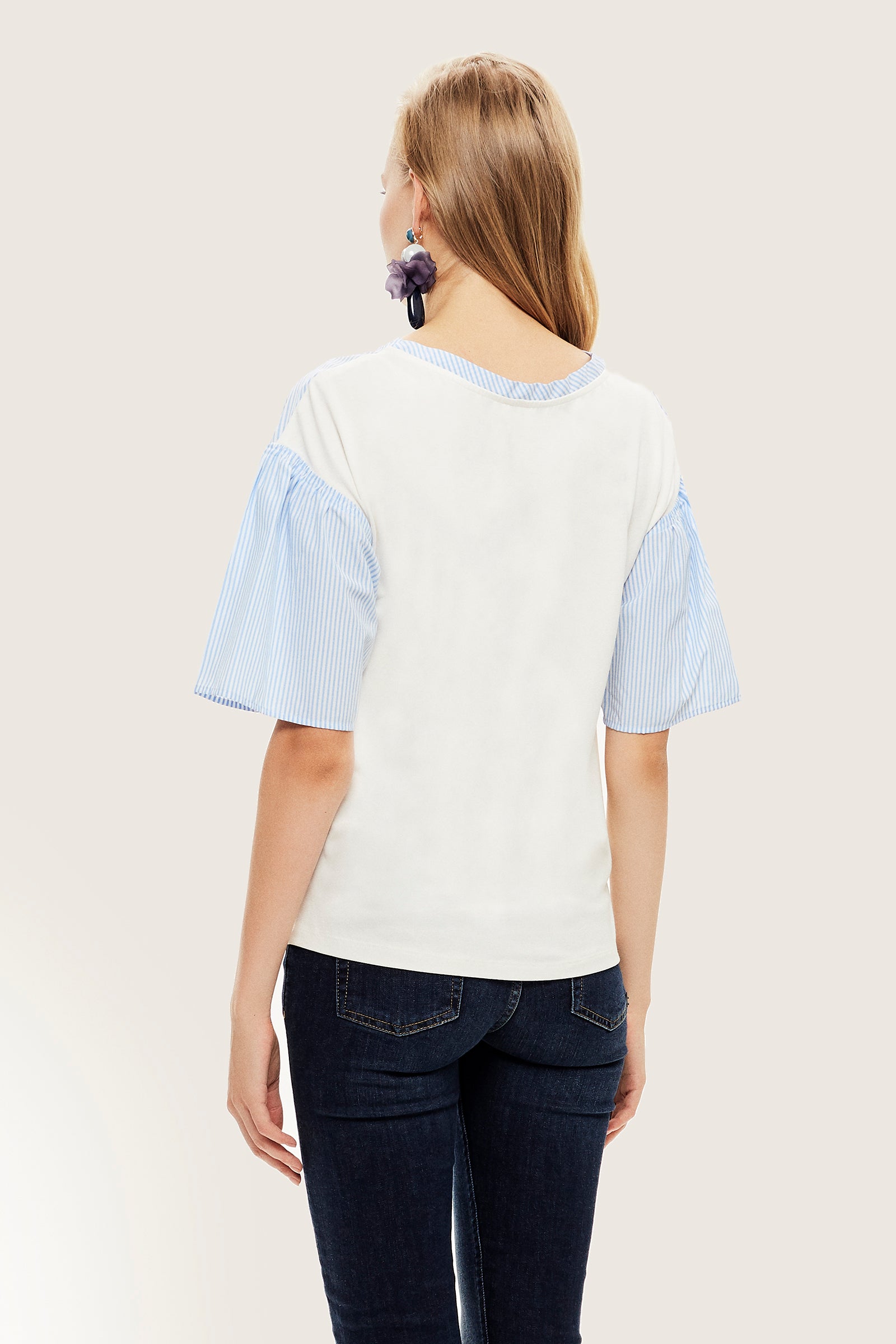 Kolları Volanlı Arkası Penye Bluz