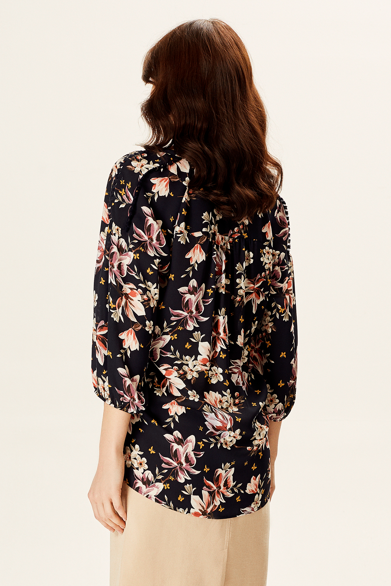 Püskül Detaylı Truvakar Kol Bluz