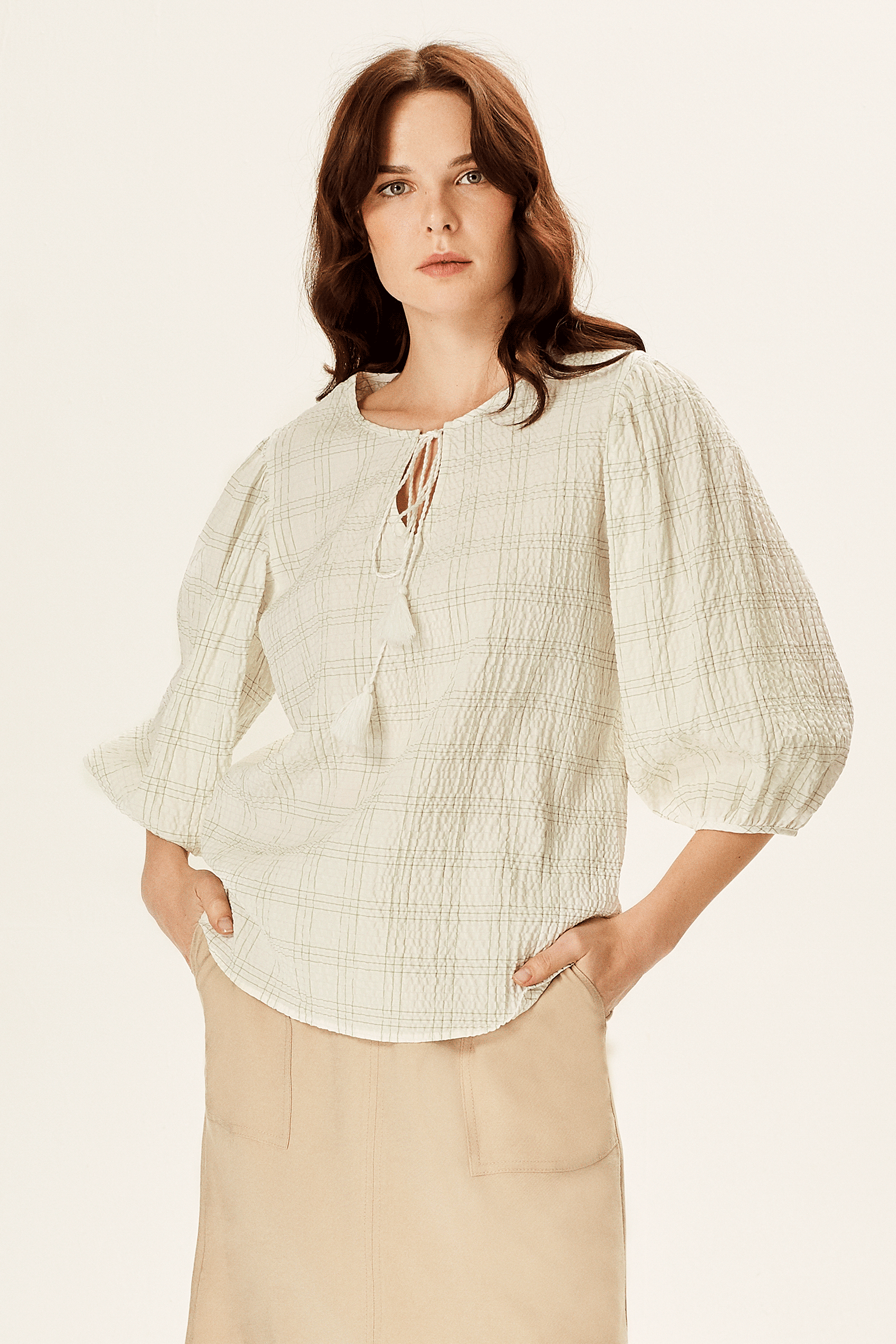 Balon Kollu Dökümlü Bluz