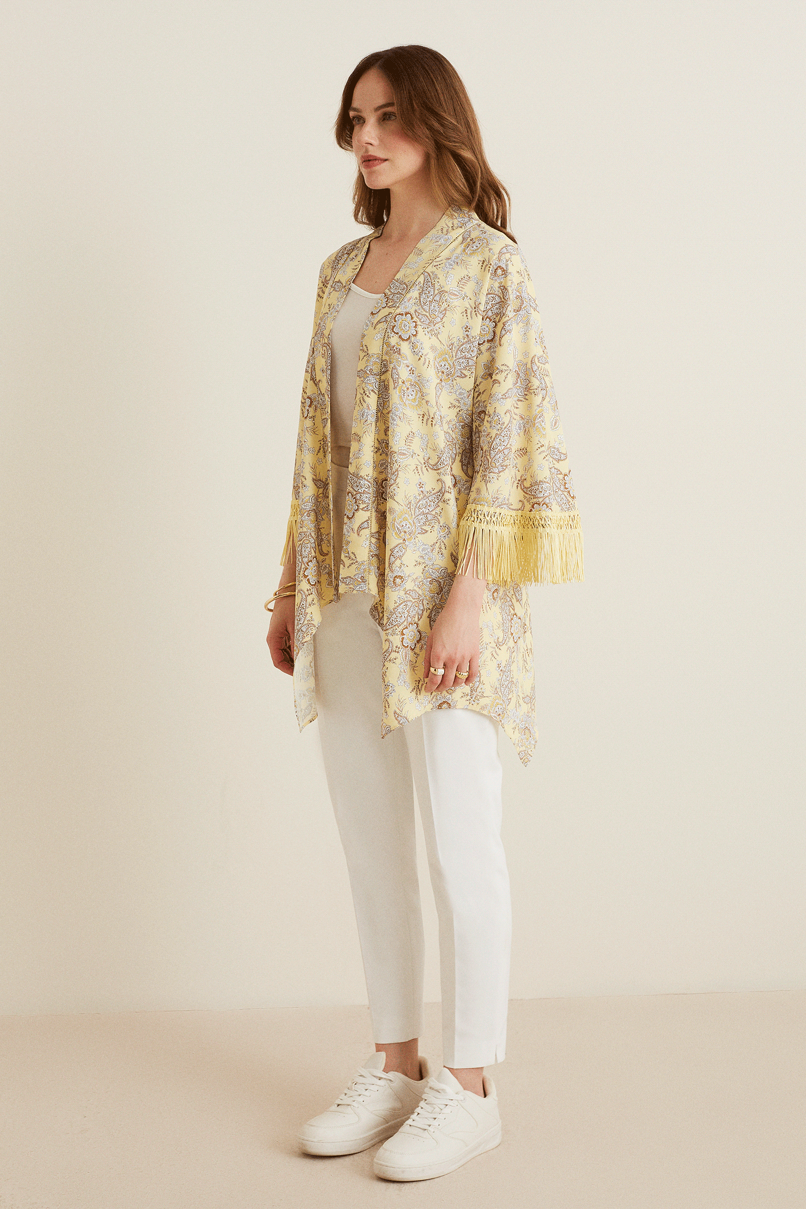 Kolları Püsküllü Asimetrik Kimono