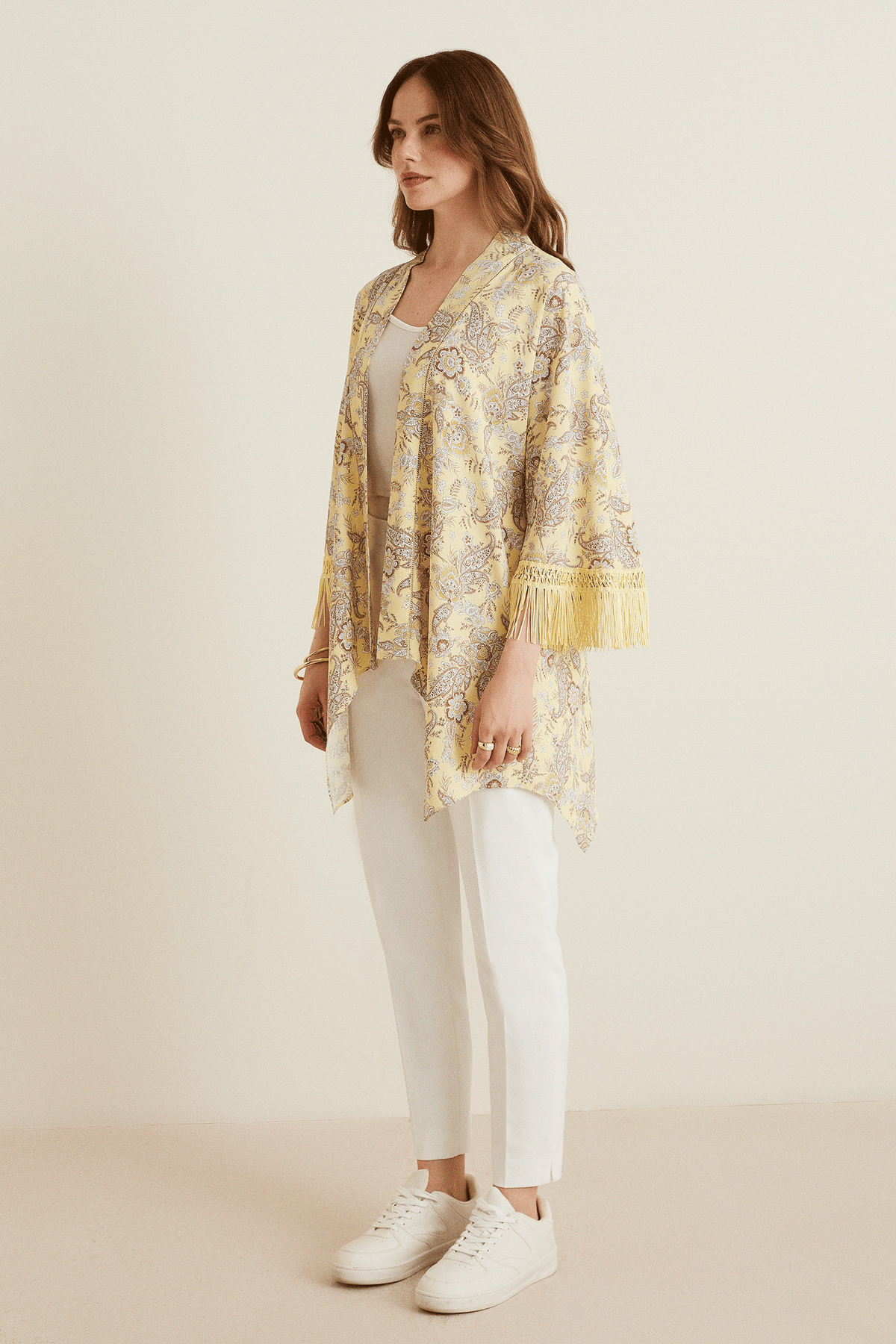 Kolları Püsküllü Asimetrik Kimono