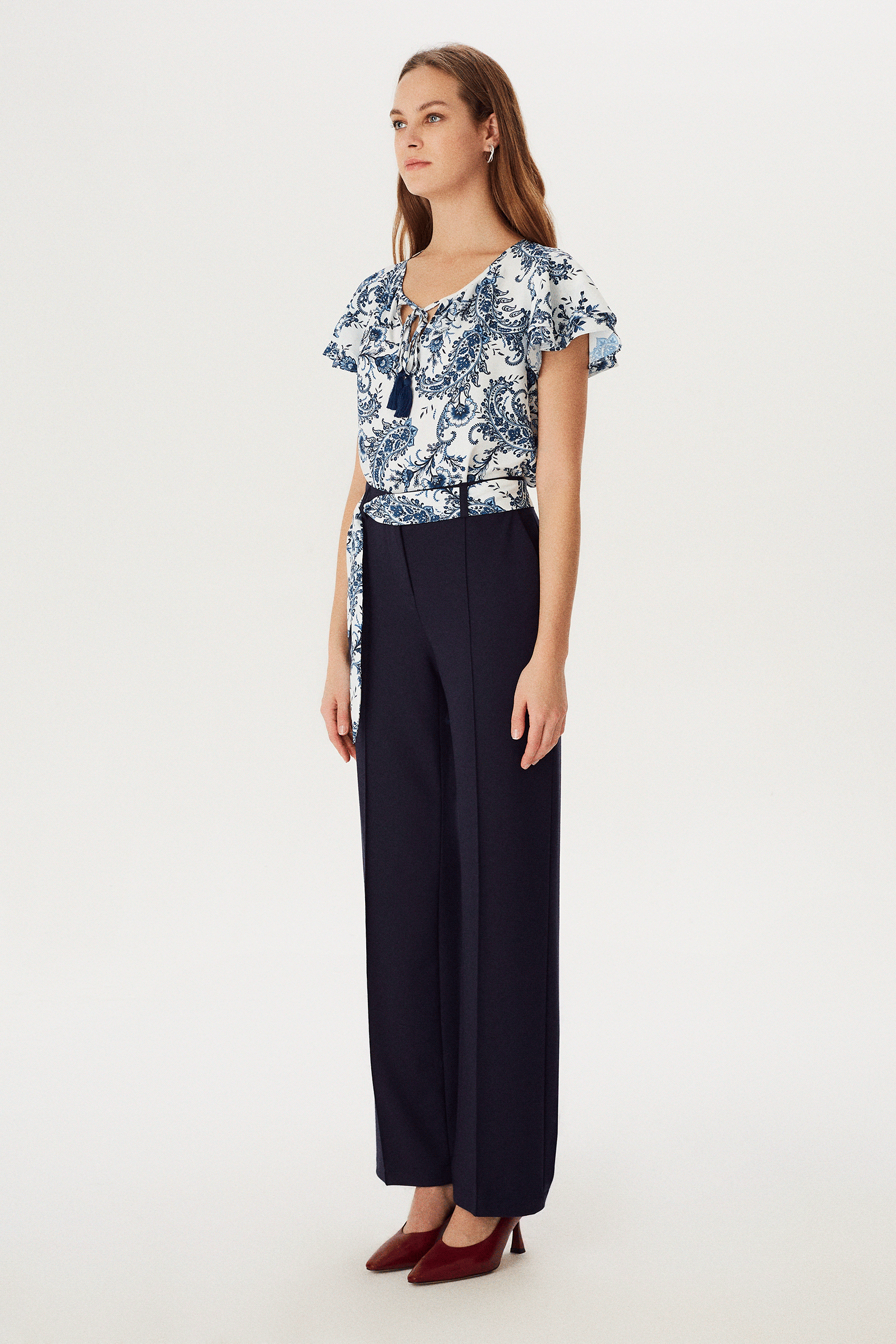 Beli Kuşaklı Bol Paça Örme Pantolon