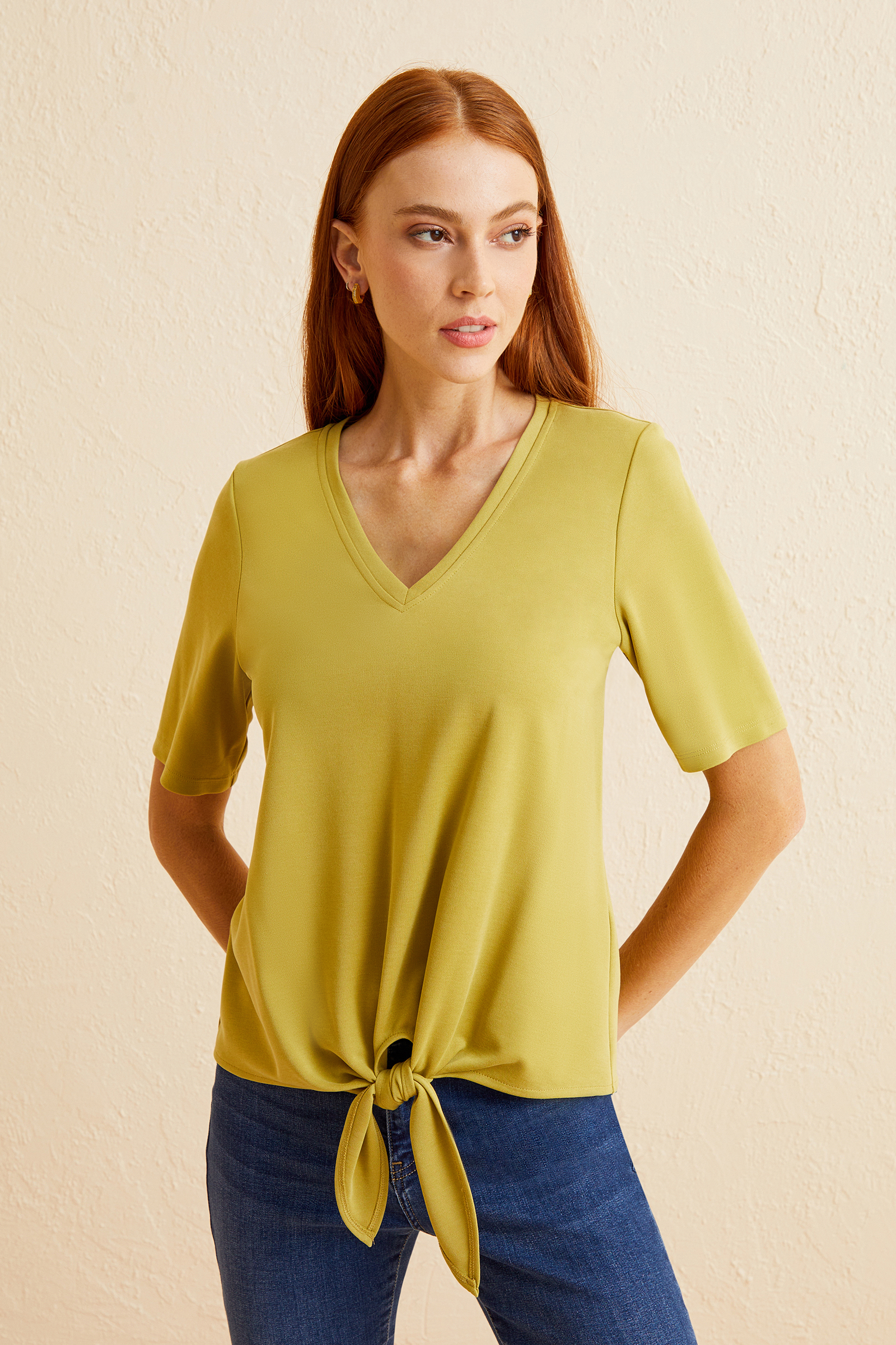 Önü Bağlamalı Örme Bluz