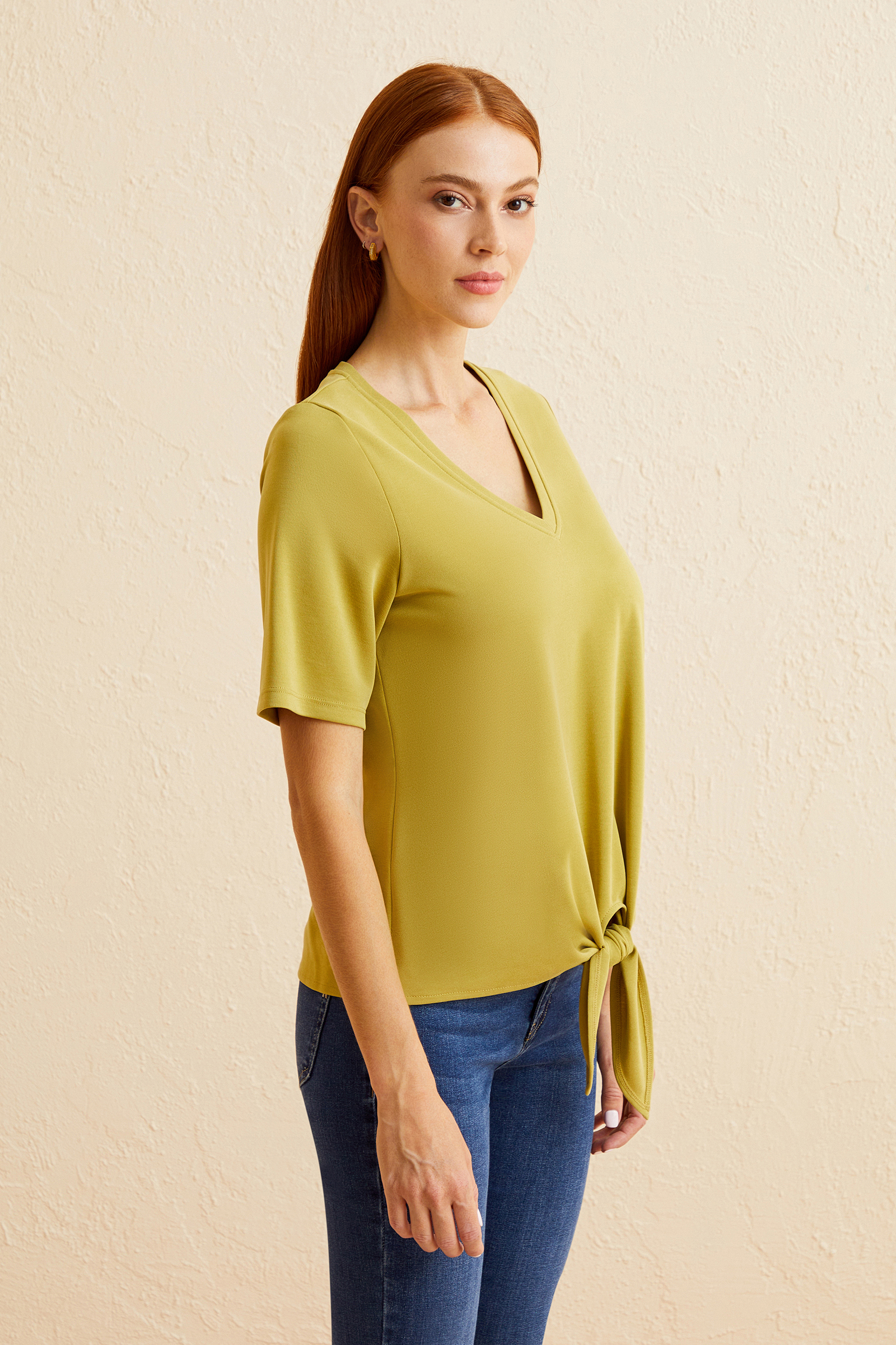 Önü Bağlamalı Örme Bluz