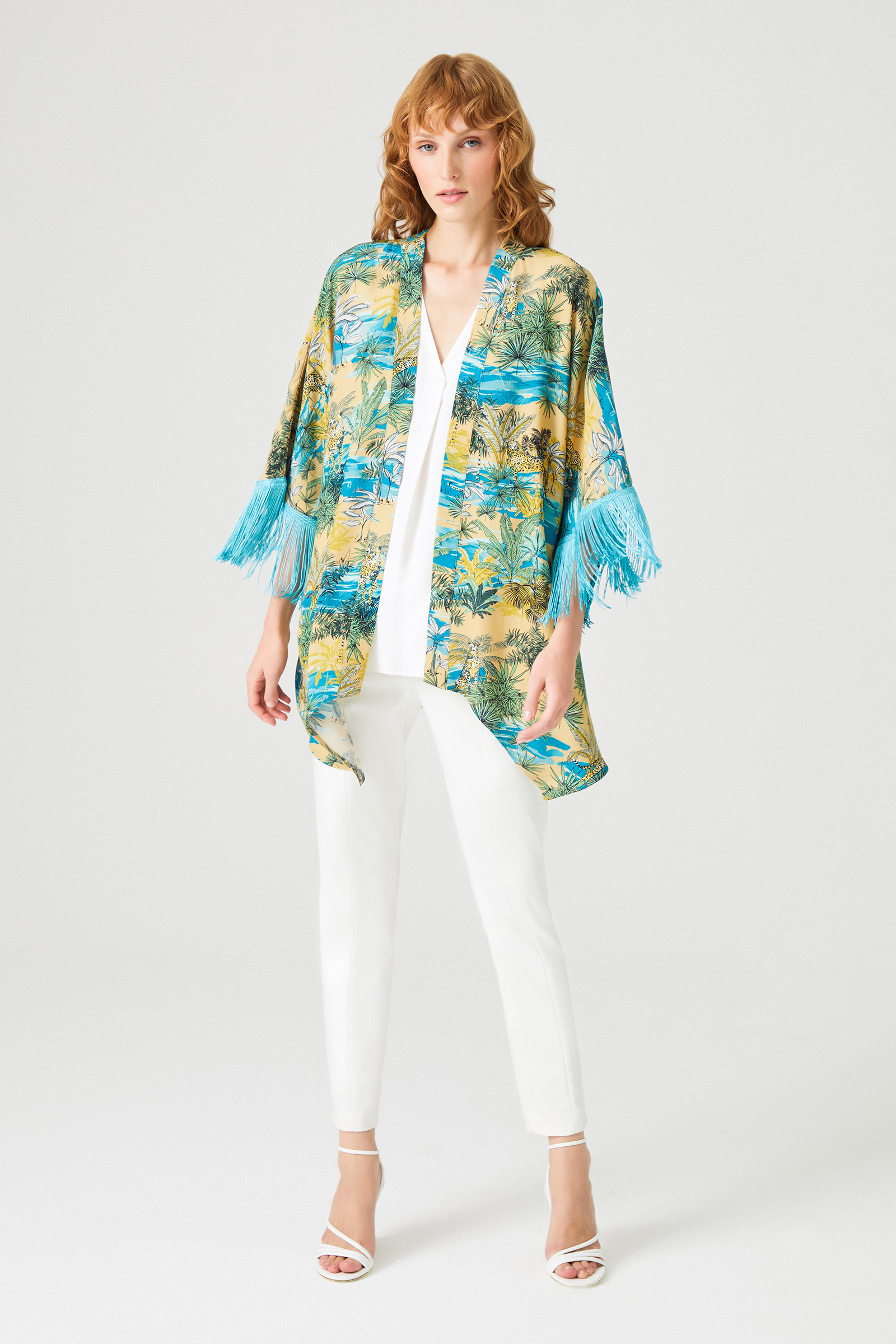 Püskül Detaylı Kimono